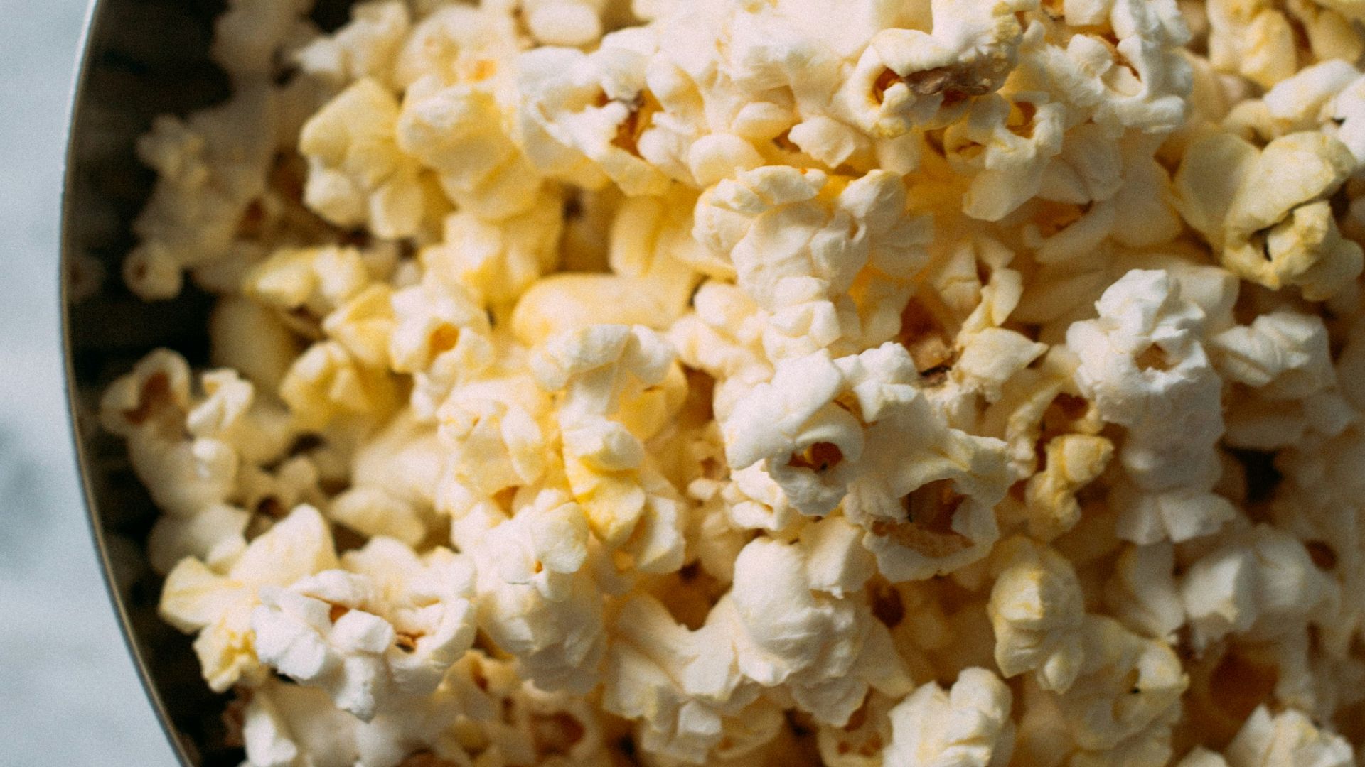 photo of popcorn kernels