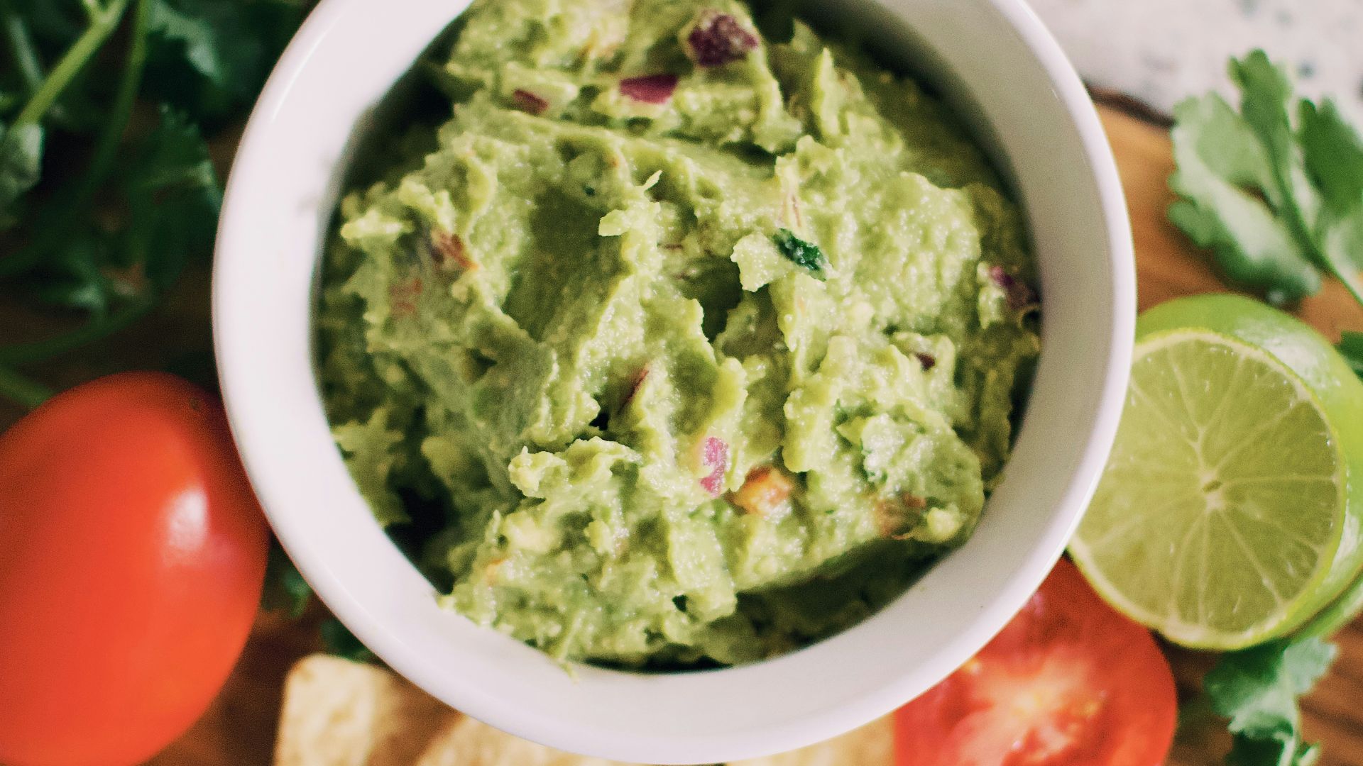 green soup in white ceramic bowl