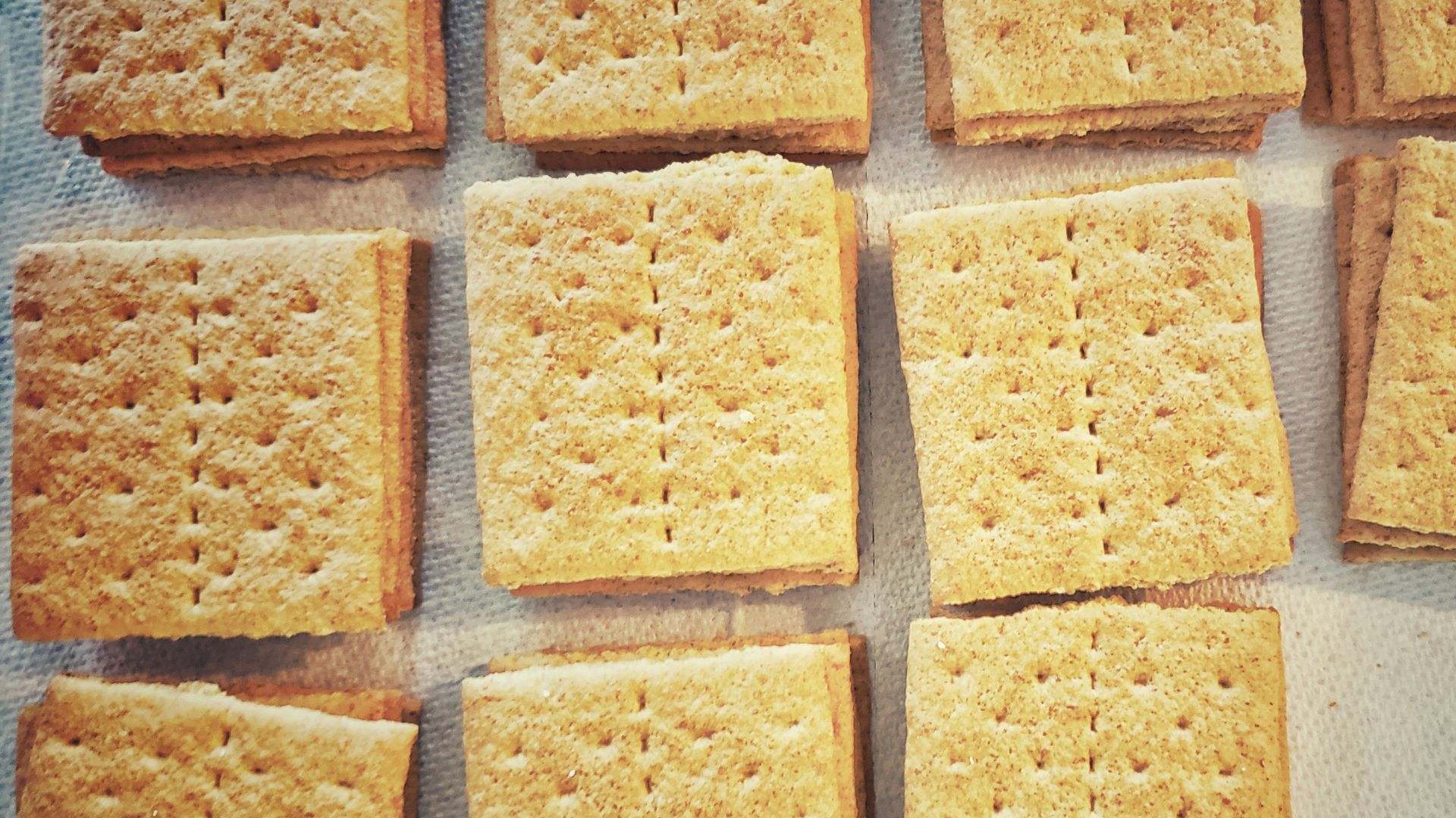 brown bread on white tray