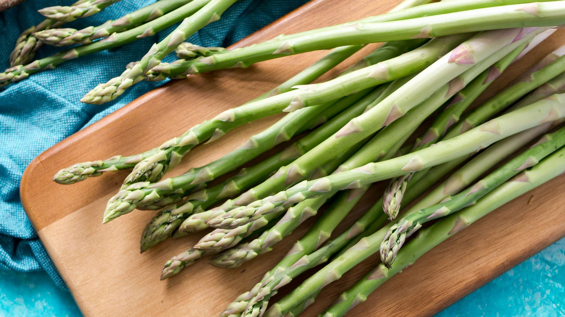 brown chopping board