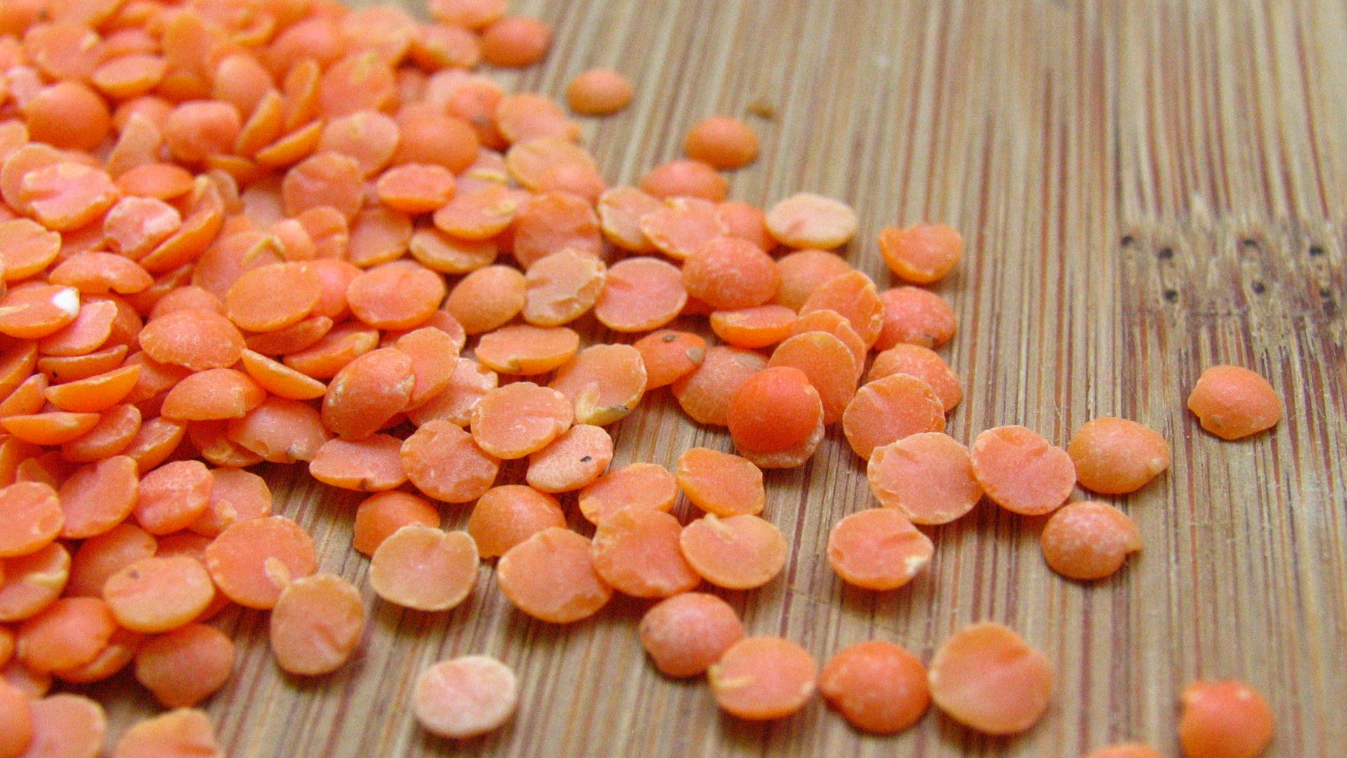 File:Dried red lentil.JPG