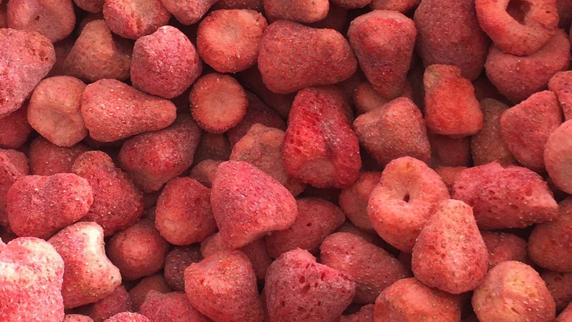 File:Freeze-dried Strawberries.jpg