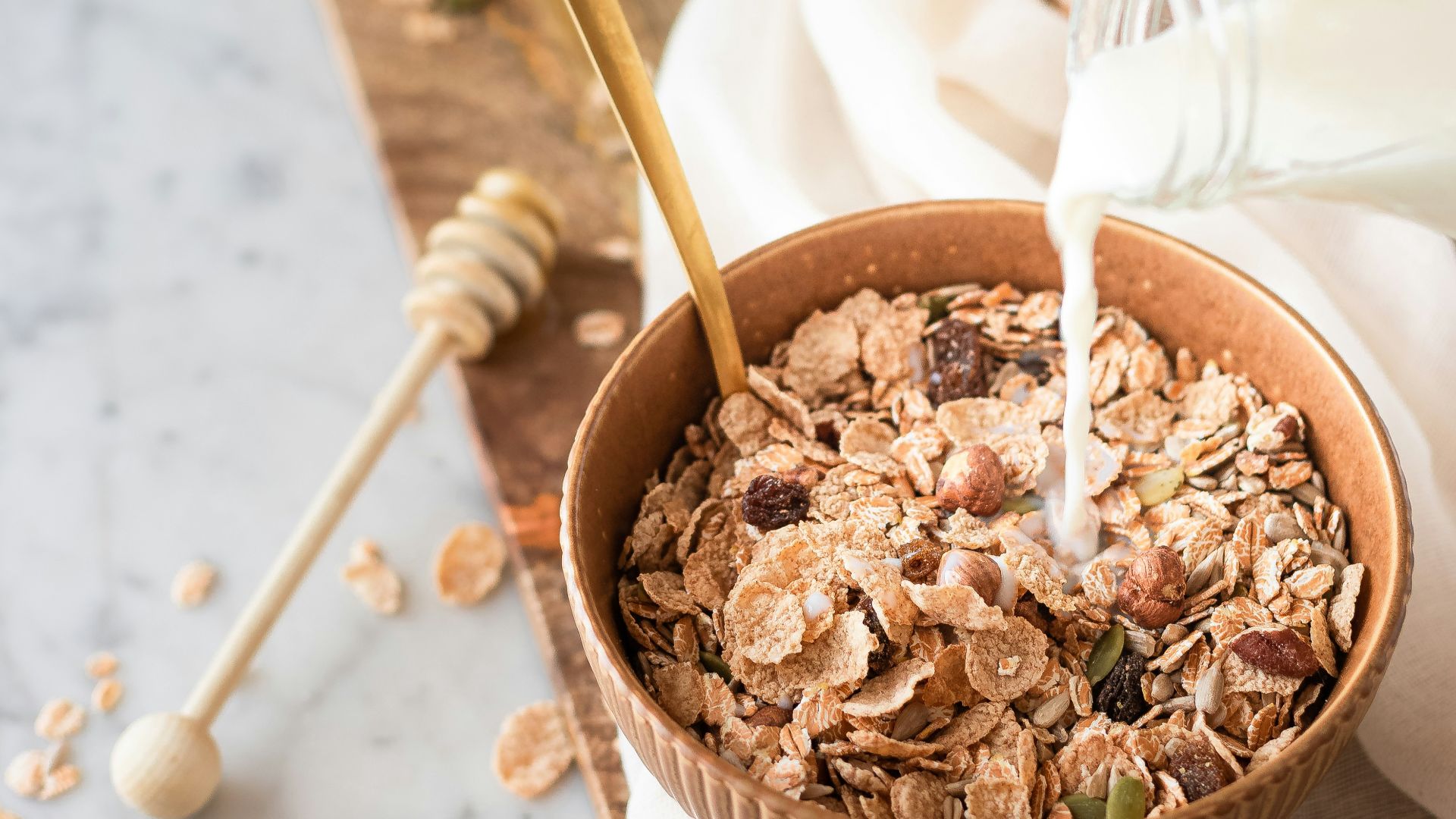 brown wooden bowl with brown powder