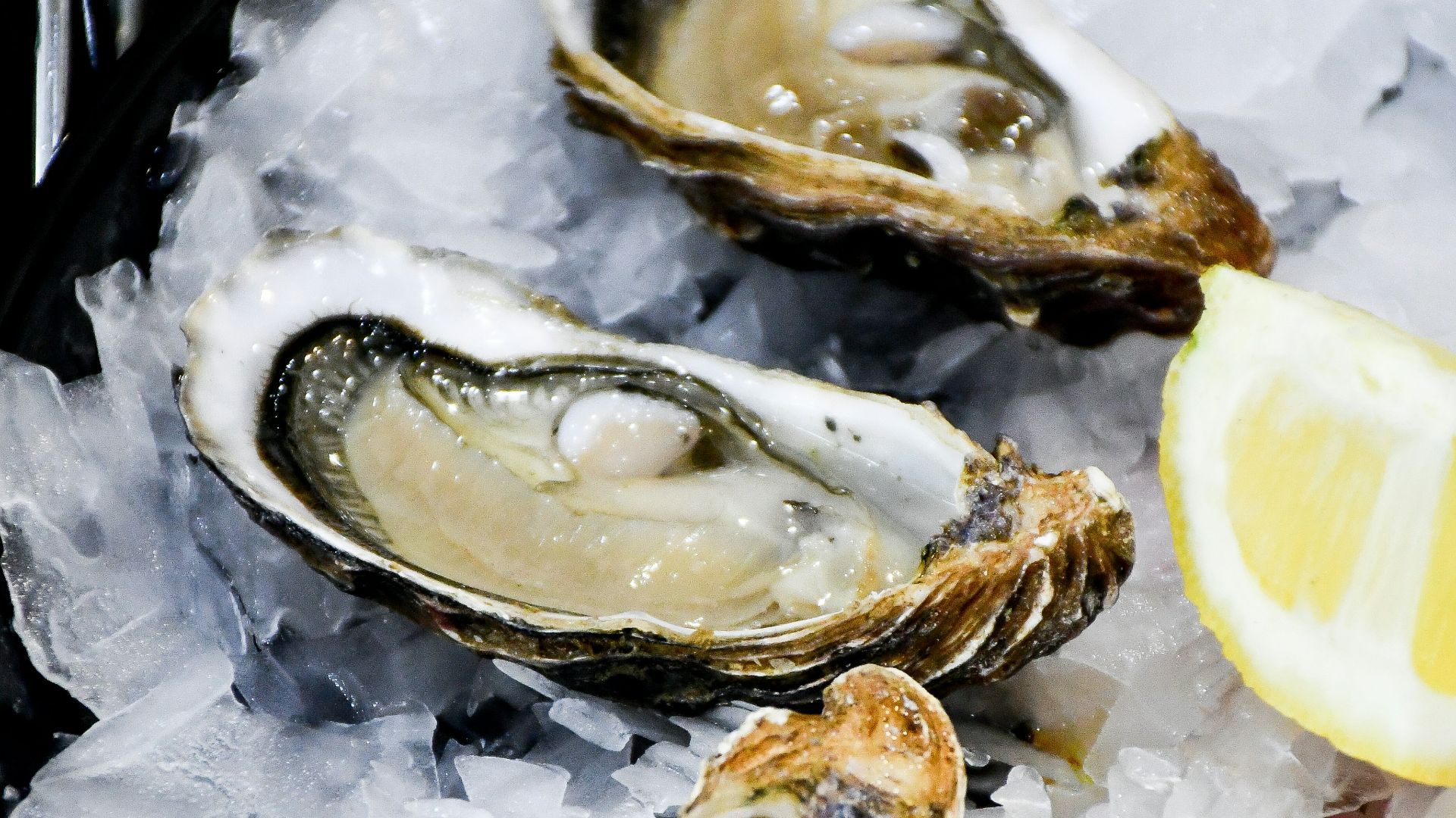 sliced fruit on black ceramic plate