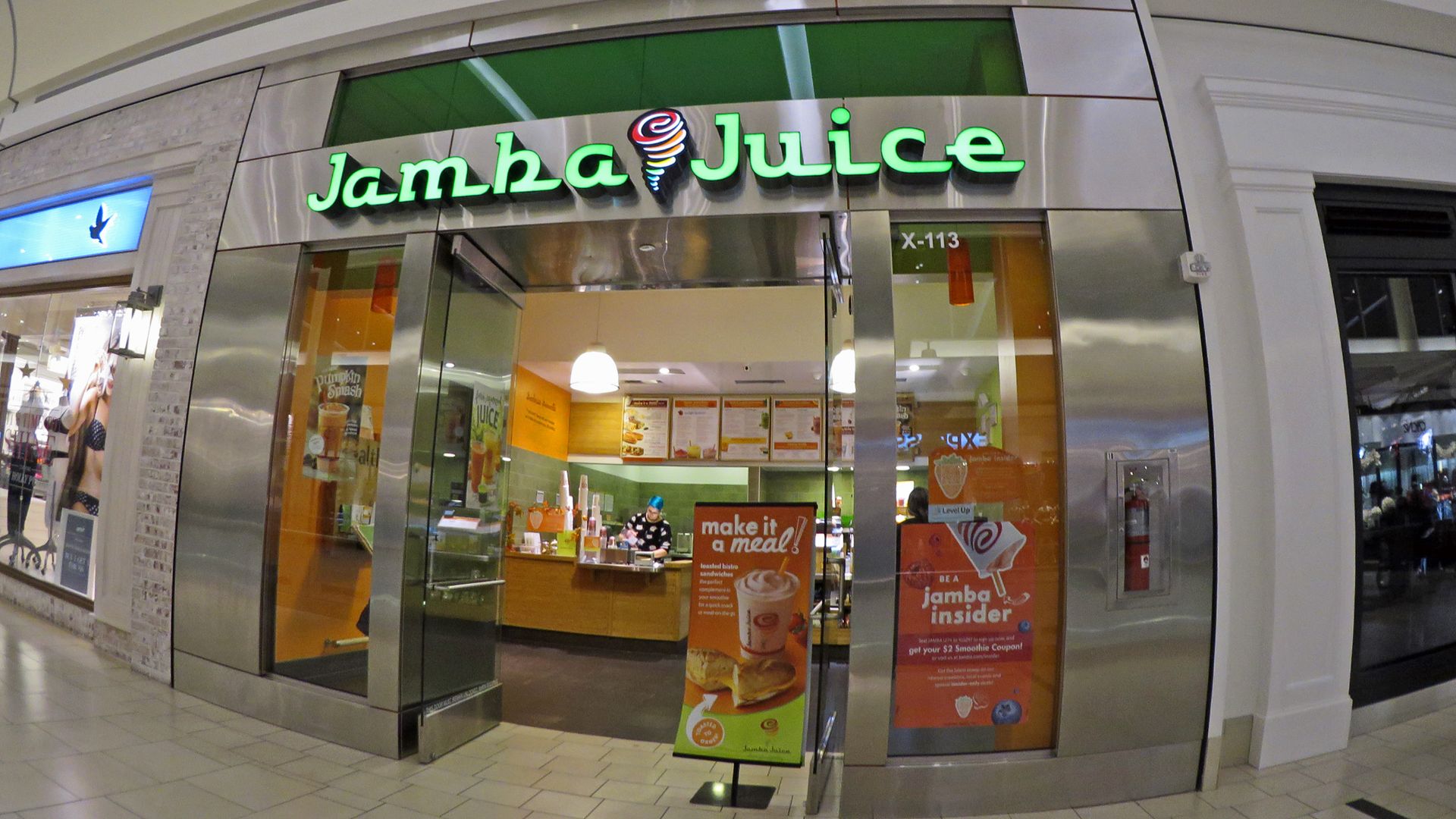 File:Jamba Juice Restaurant.jpg