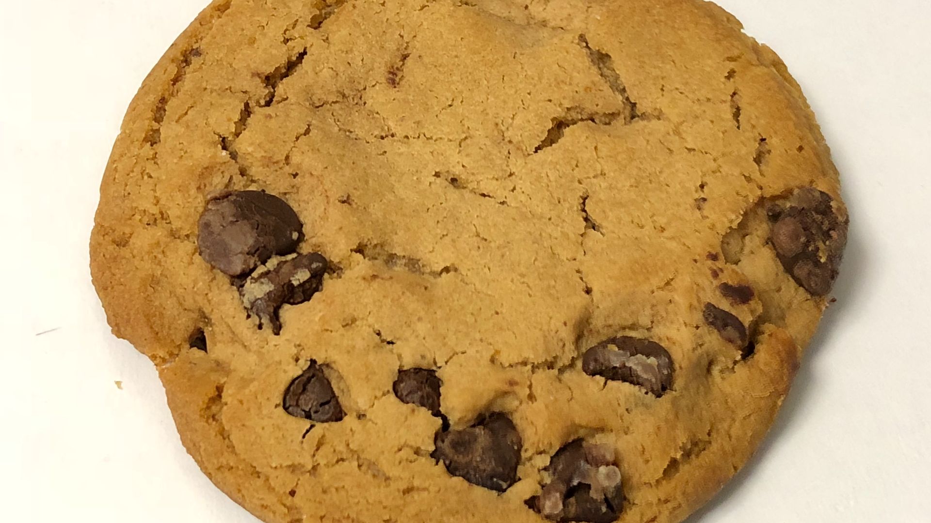 File:2020-07-26 15 38 15 An individual Grandma's Chocolate Chip cookie in the Dulles section of Sterling, Loudoun County, Virginia.jpg
