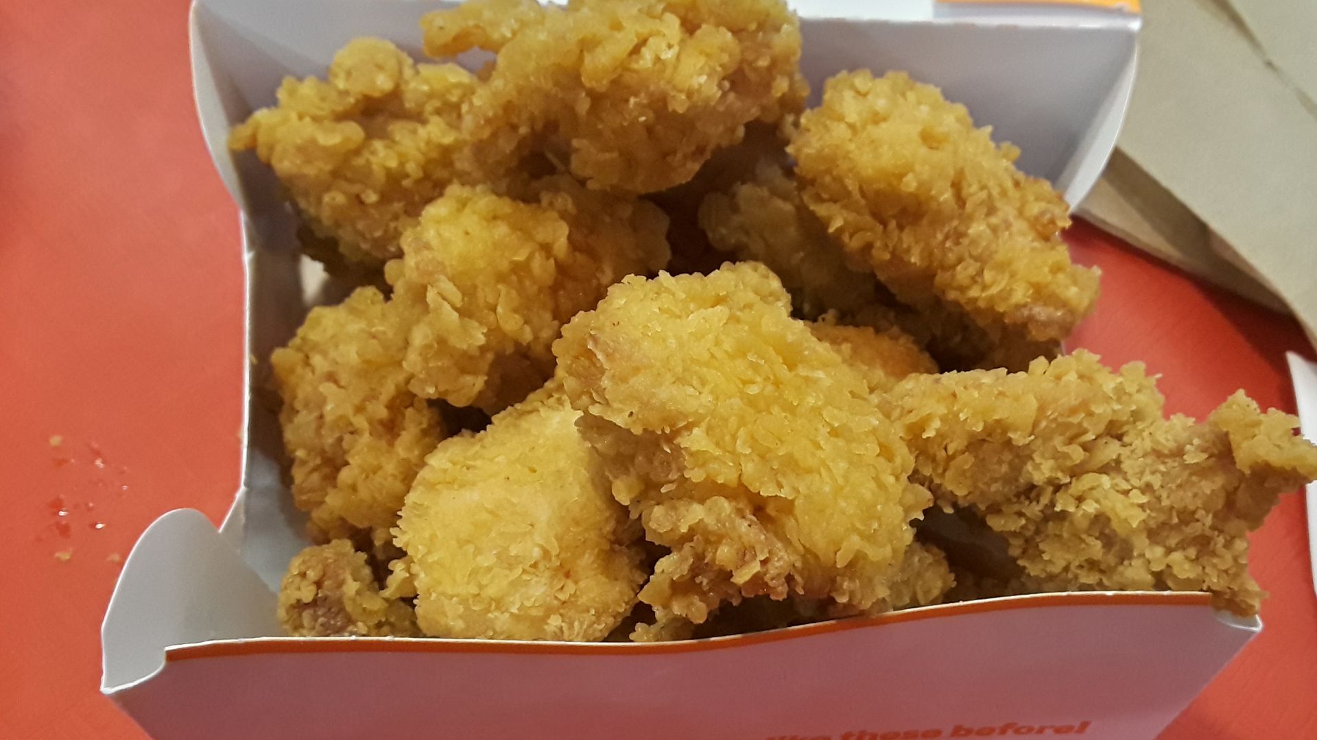 File:Chicken nuggets in a box a Popeyes.jpg