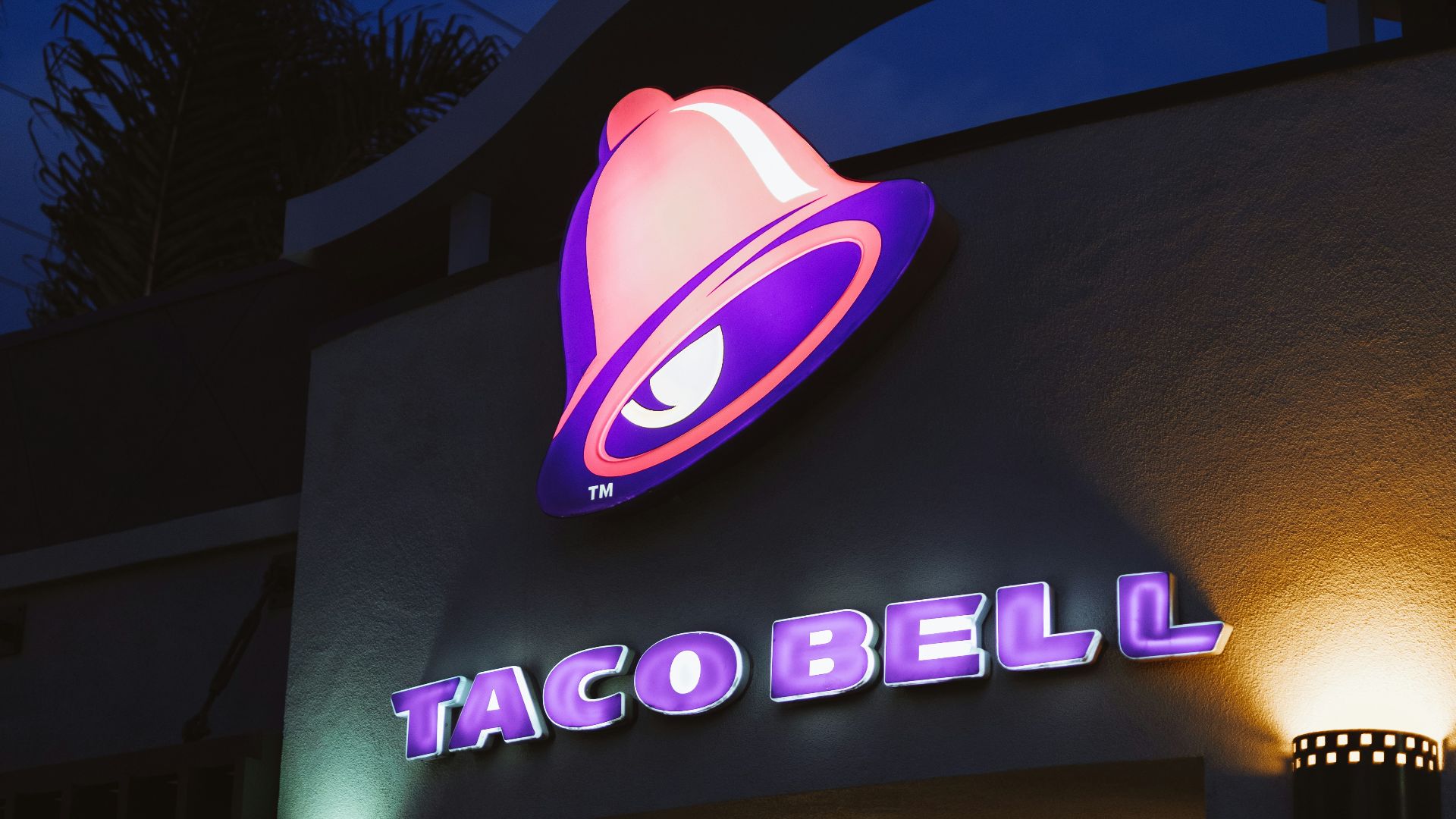 UNKs coffee shop during night time