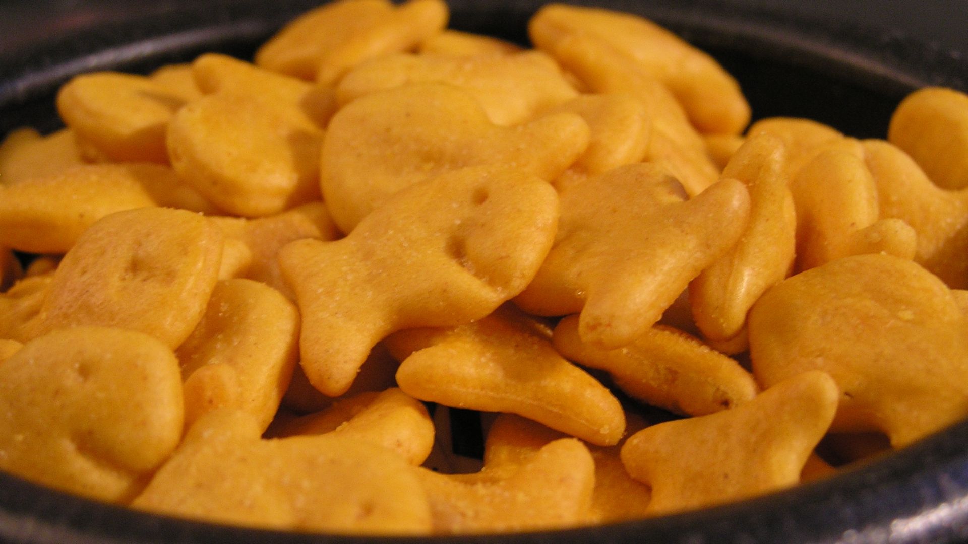 File:Goldfish crackers.jpg