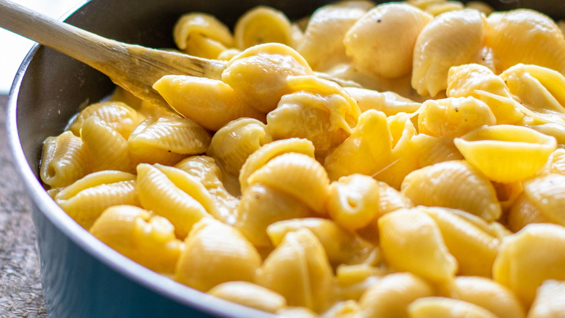 a bowl of macaroni and cheese