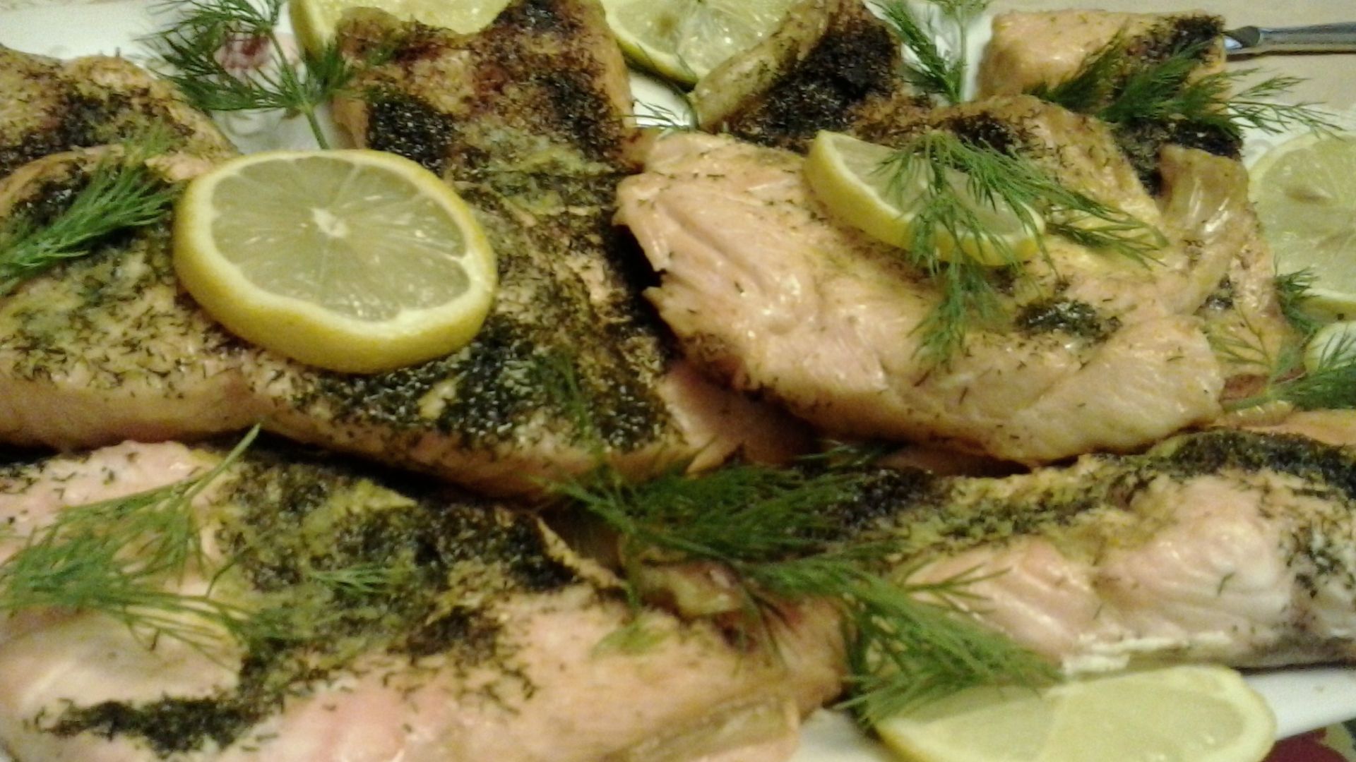 File:Baked salmon with dill and lemon.jpg