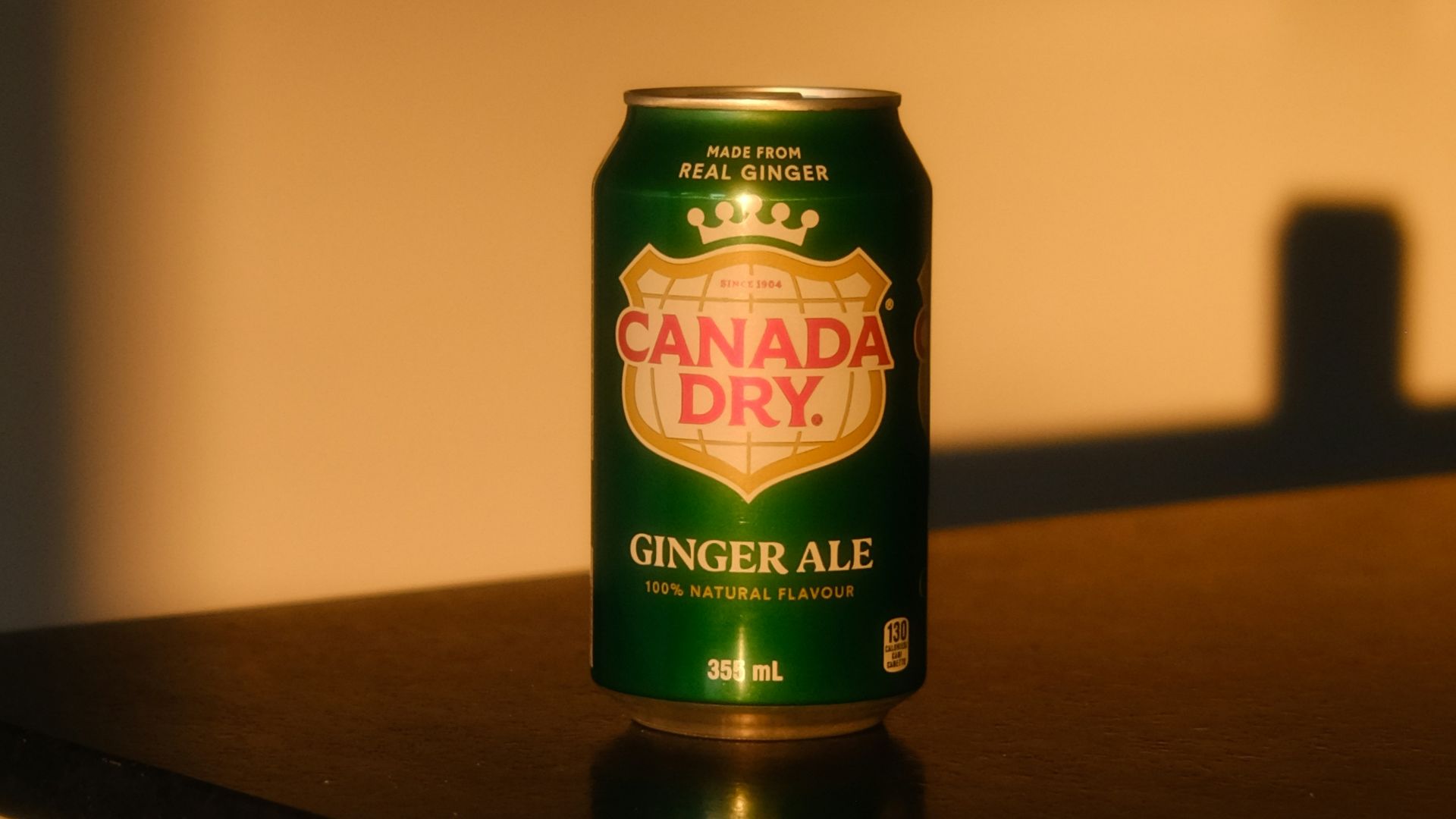 A can of canada dry ginger ale.