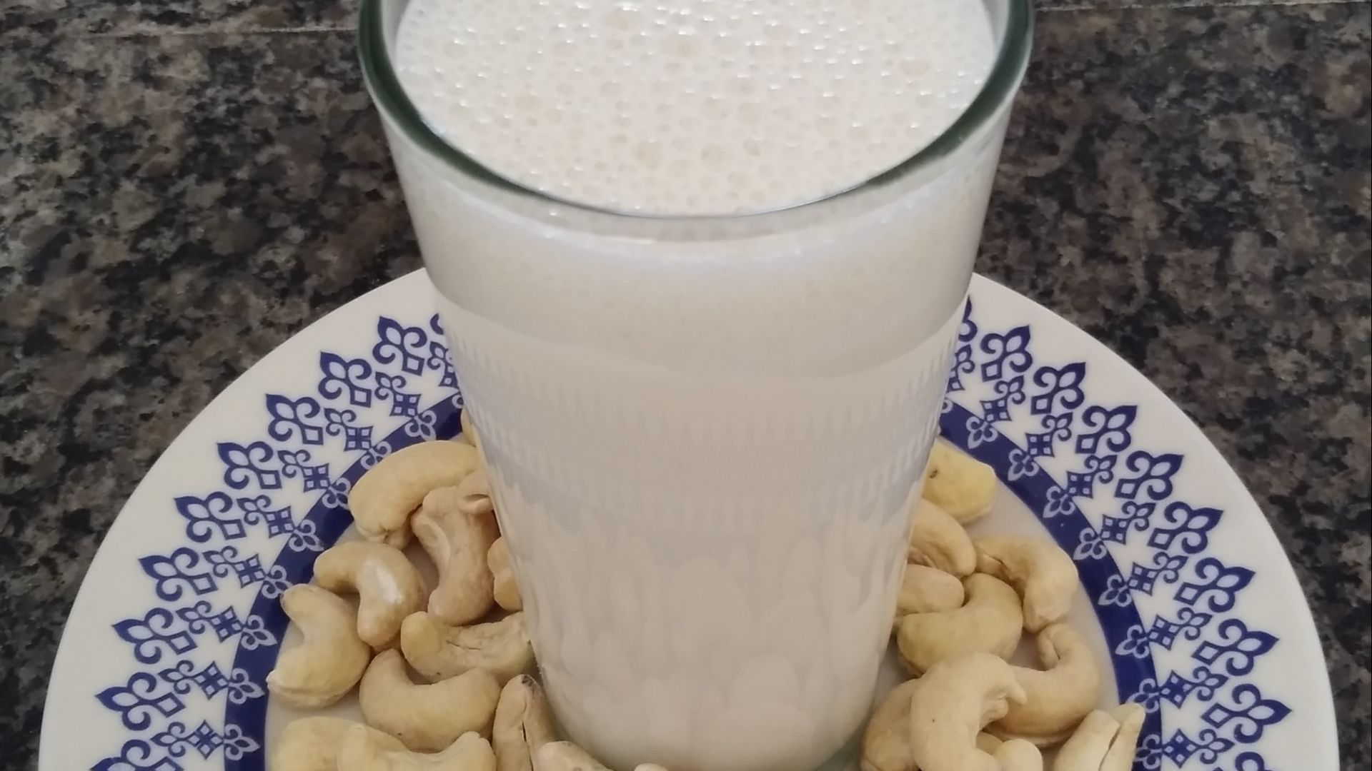 File:Cashew nut milk.jpg