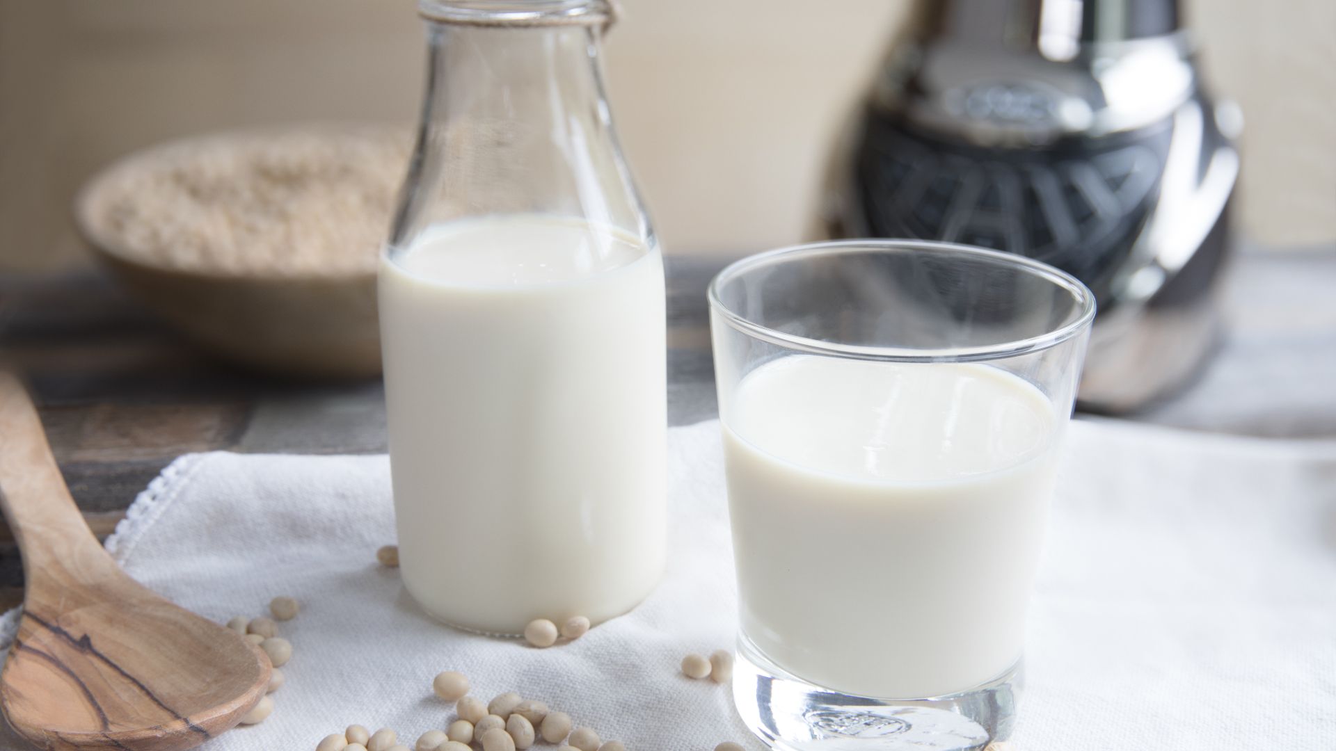 File:004-soymilk.jpg