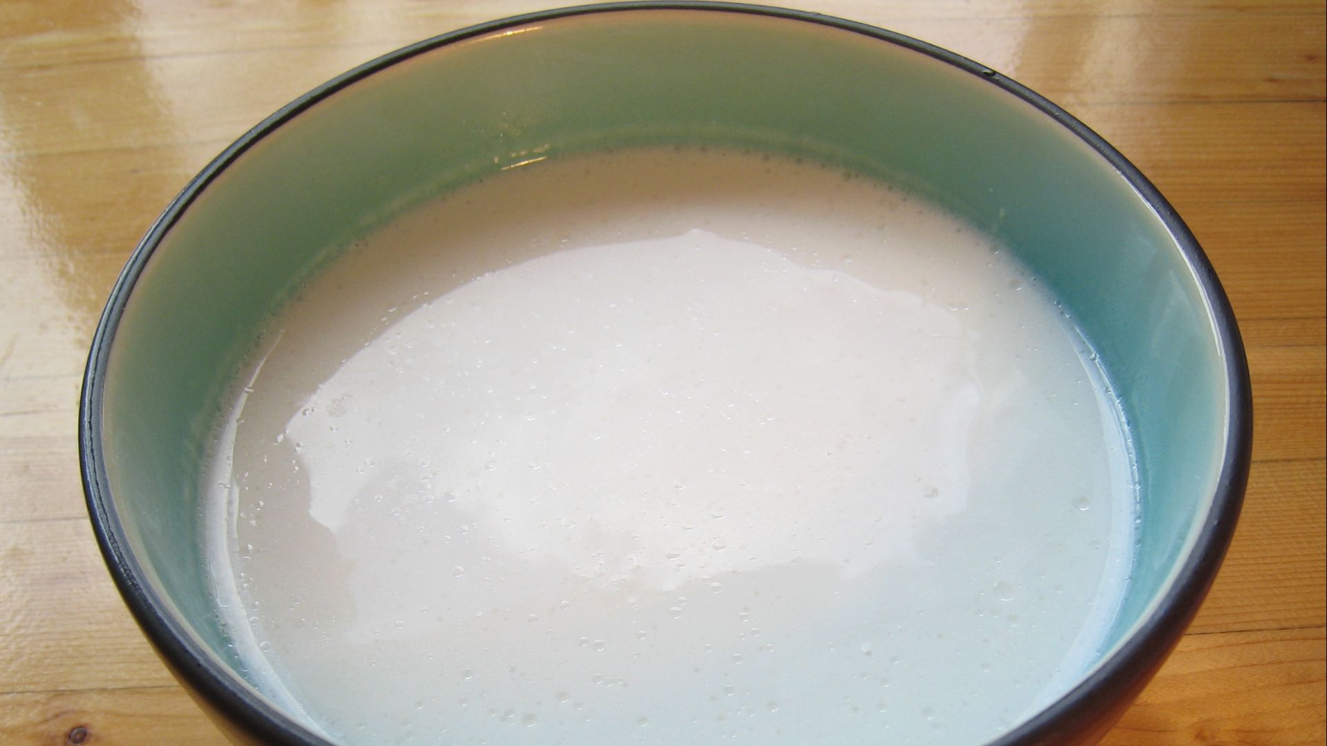 File:Cononut milk.JPG