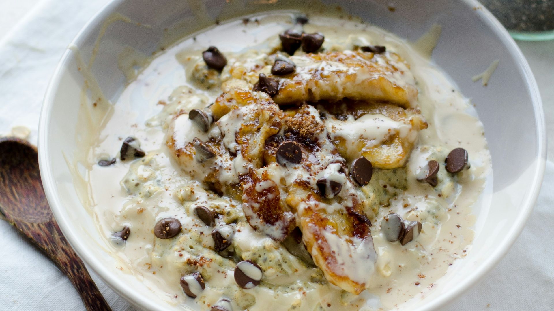 dessert cream filled white bowl