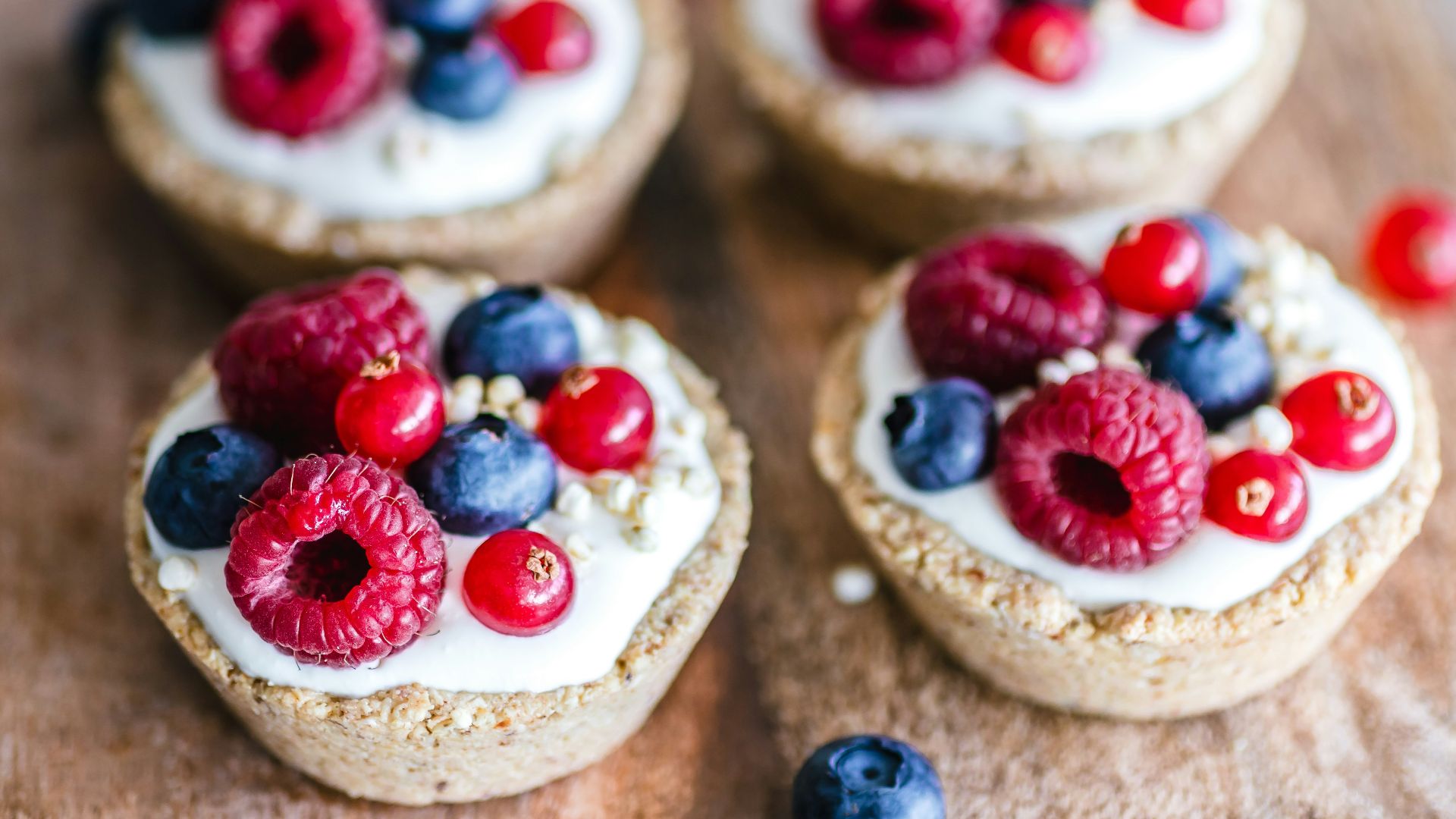 baked blueberry cupcakes