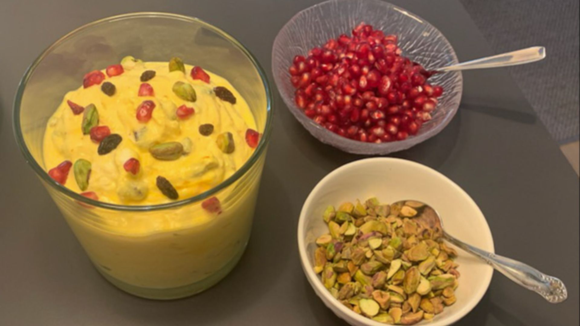 File:Shrikhand with pomegranate and pistachio.jpg