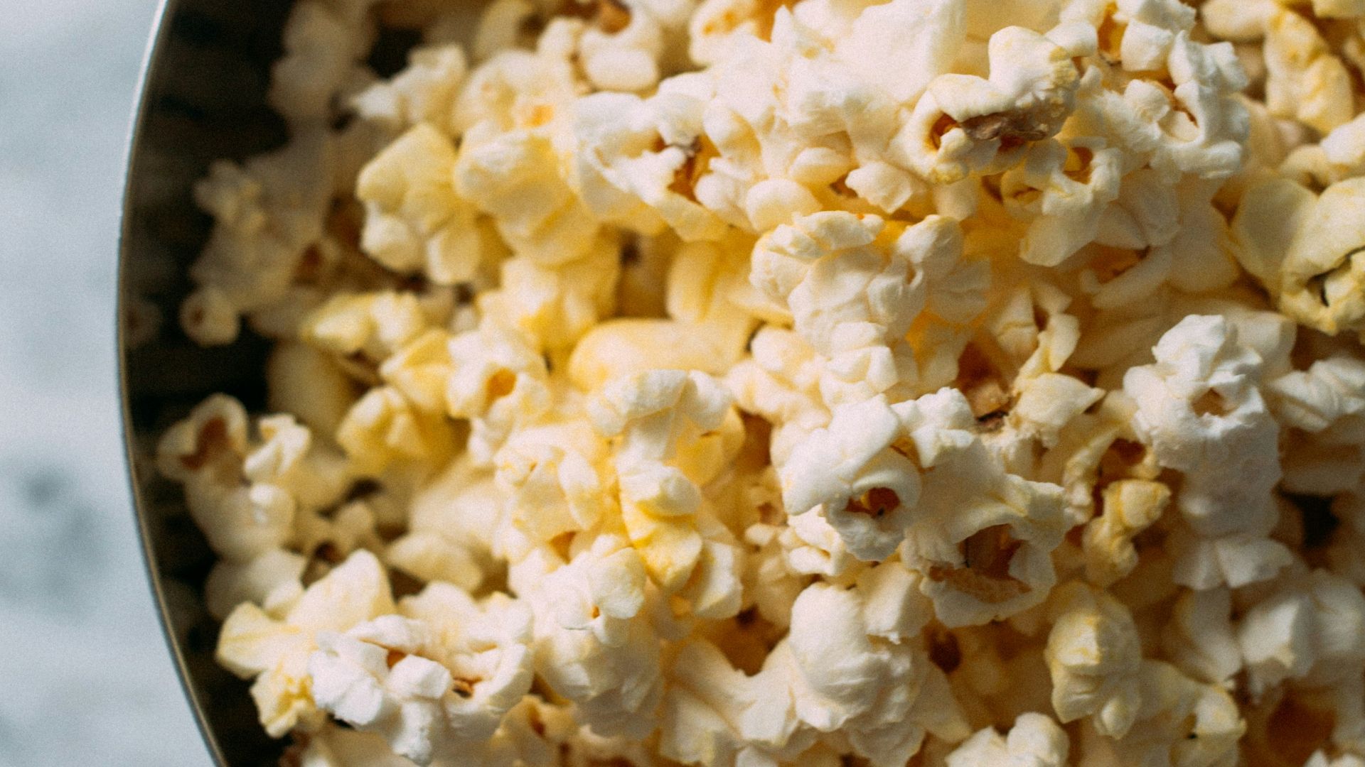 photo of popcorn kernels