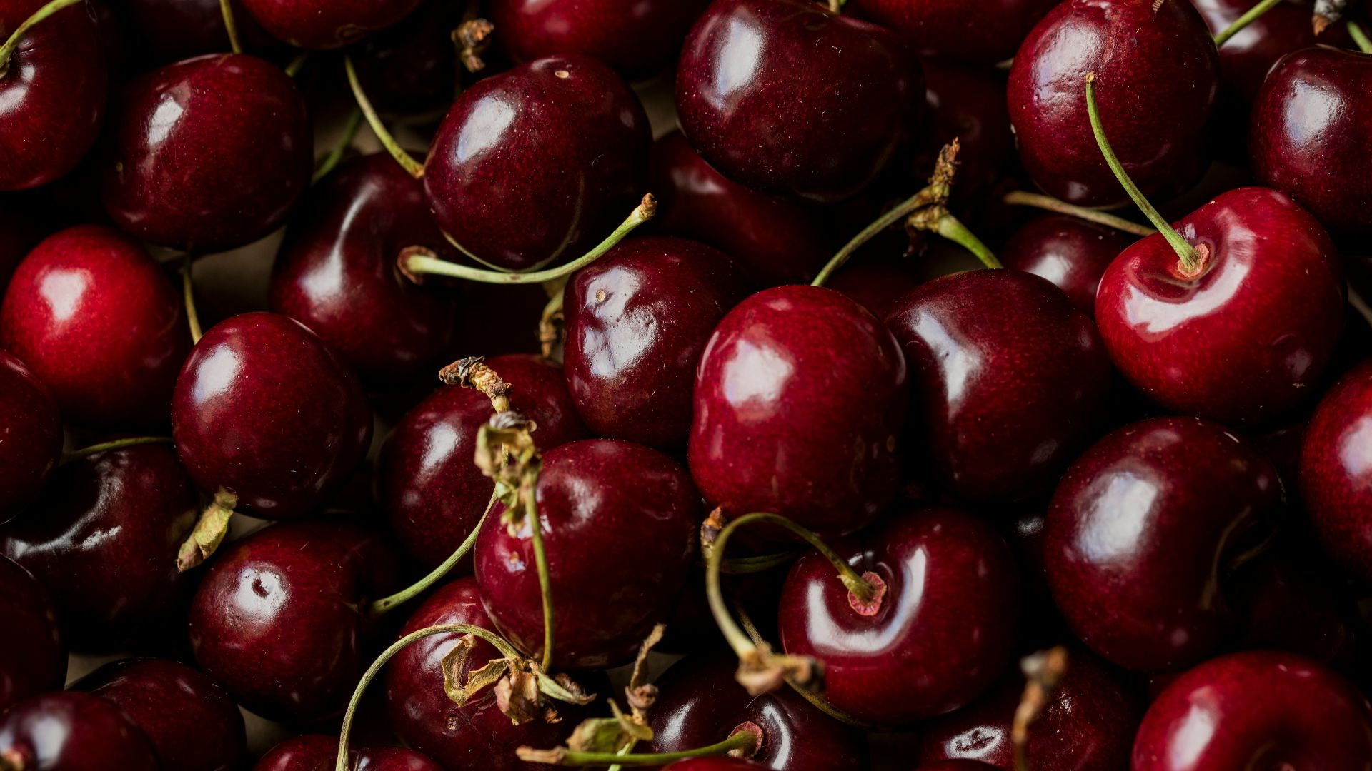 red cherry fruits