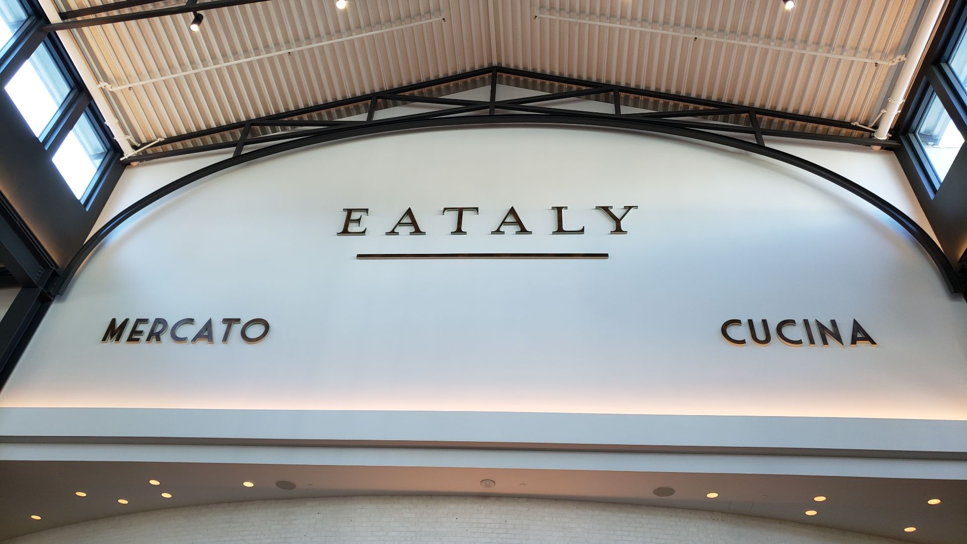 File:Eataly - Quinn Dombrowski.jpg