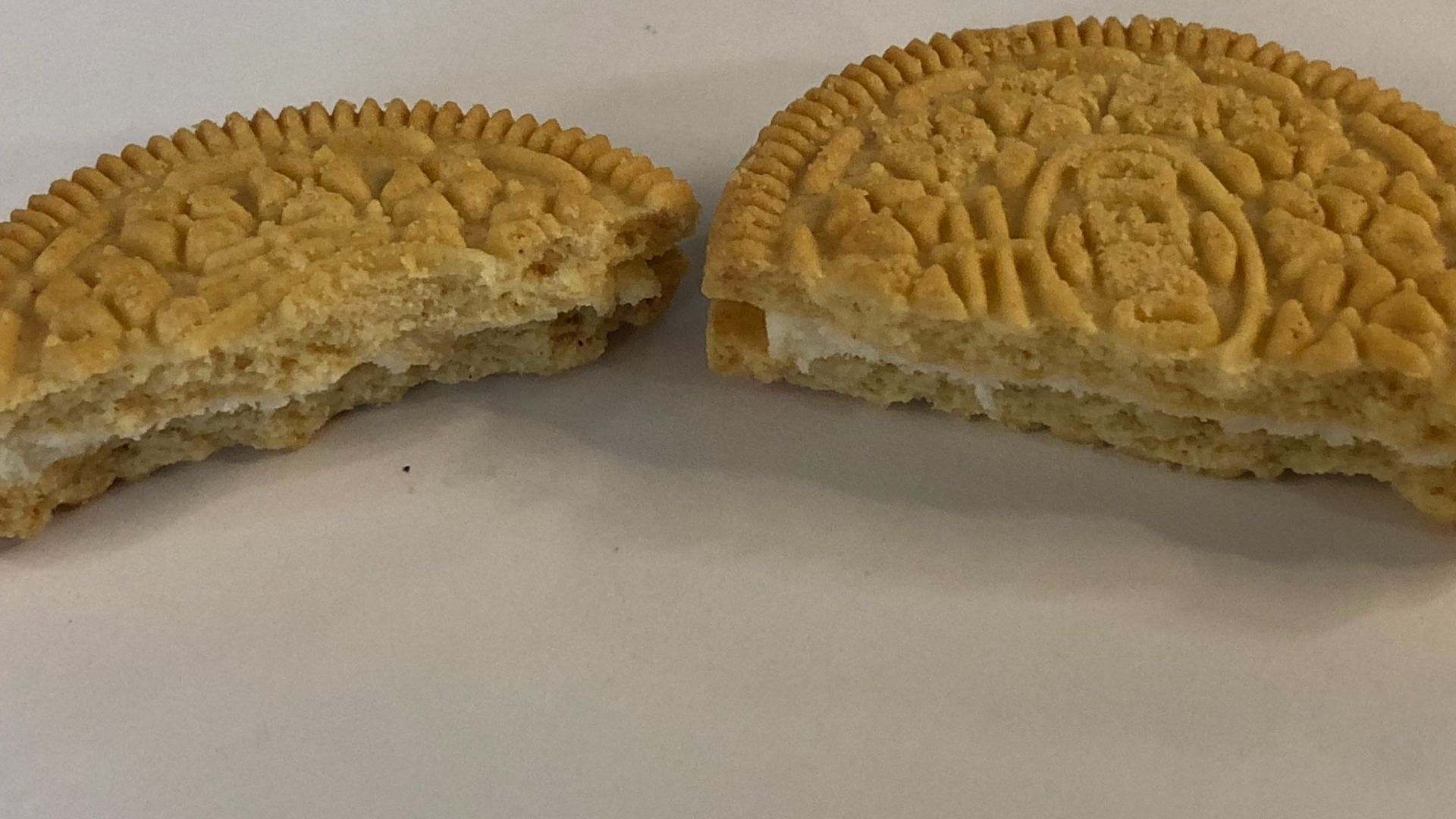 File:2020-01-28 10 11 51 A Golden Oreo broken in two pieces in the Dulles section of Sterling, Loudoun County, Virginia.jpg