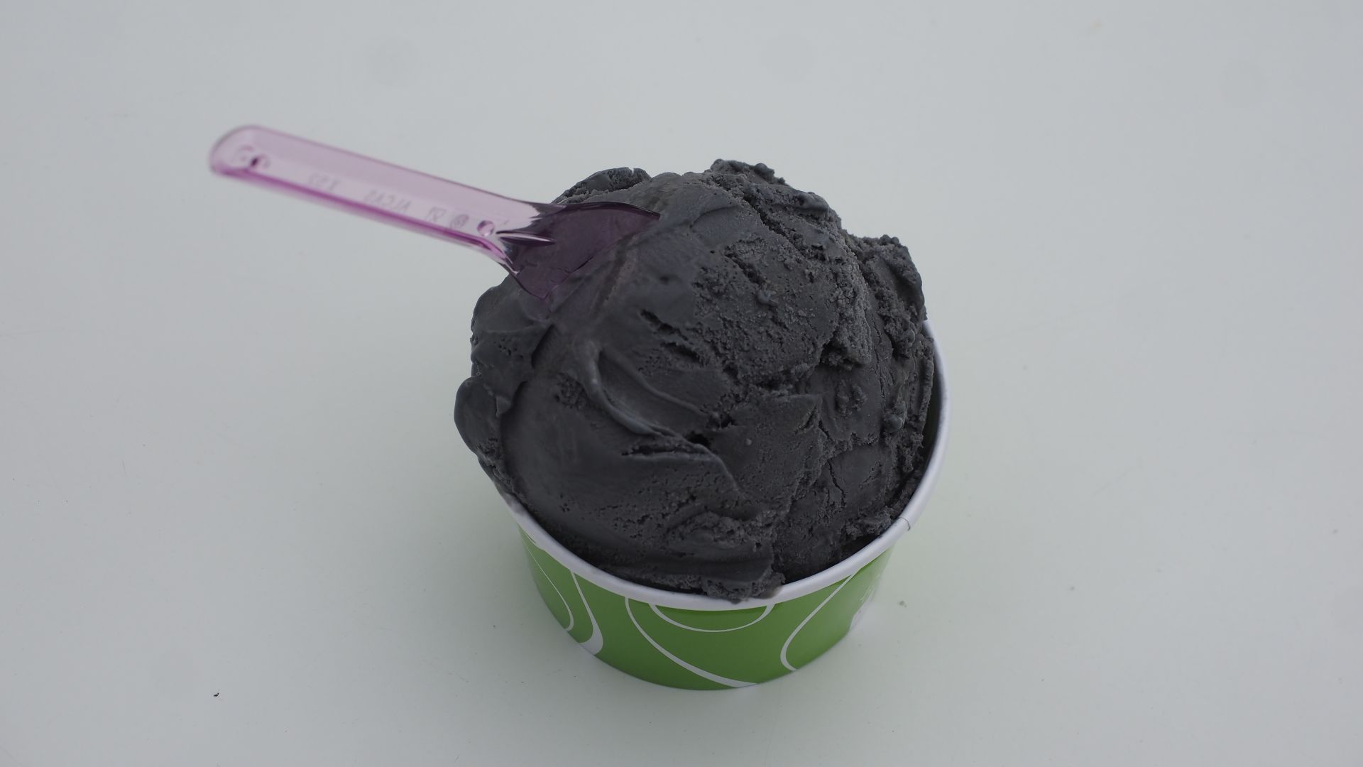 File:Salty liquorice ice cream in Tapiola.jpg