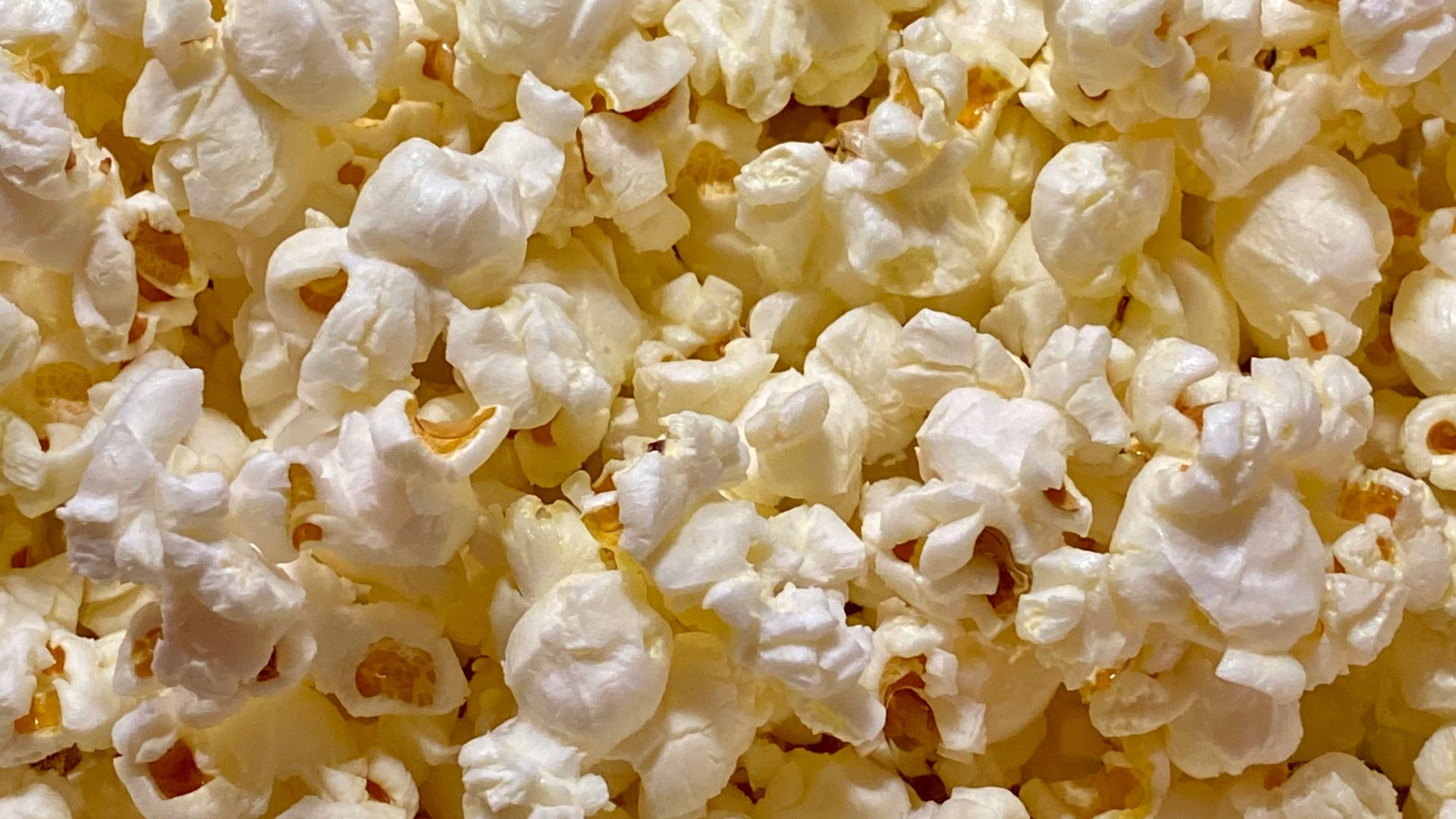 cooked popcorn