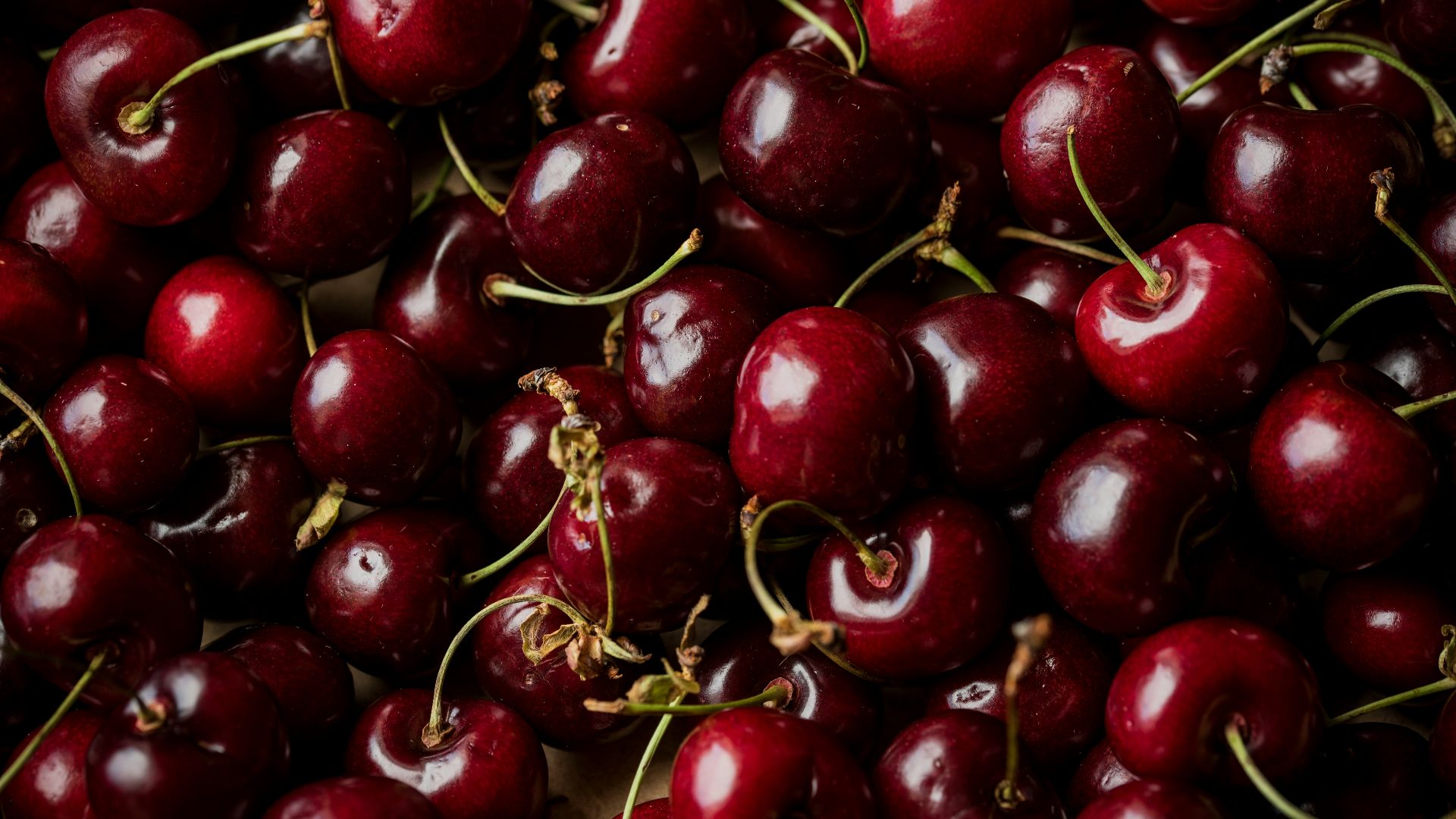 red cherry fruits
