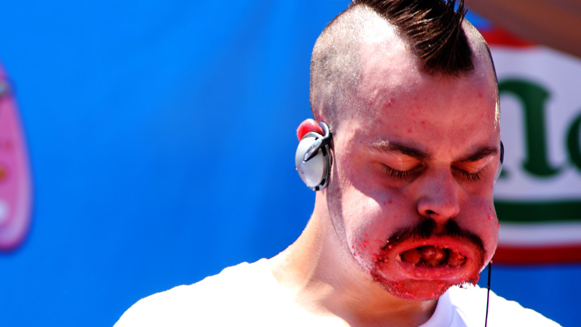 File:Patrick Bertoletti eating hot dogs.jpg