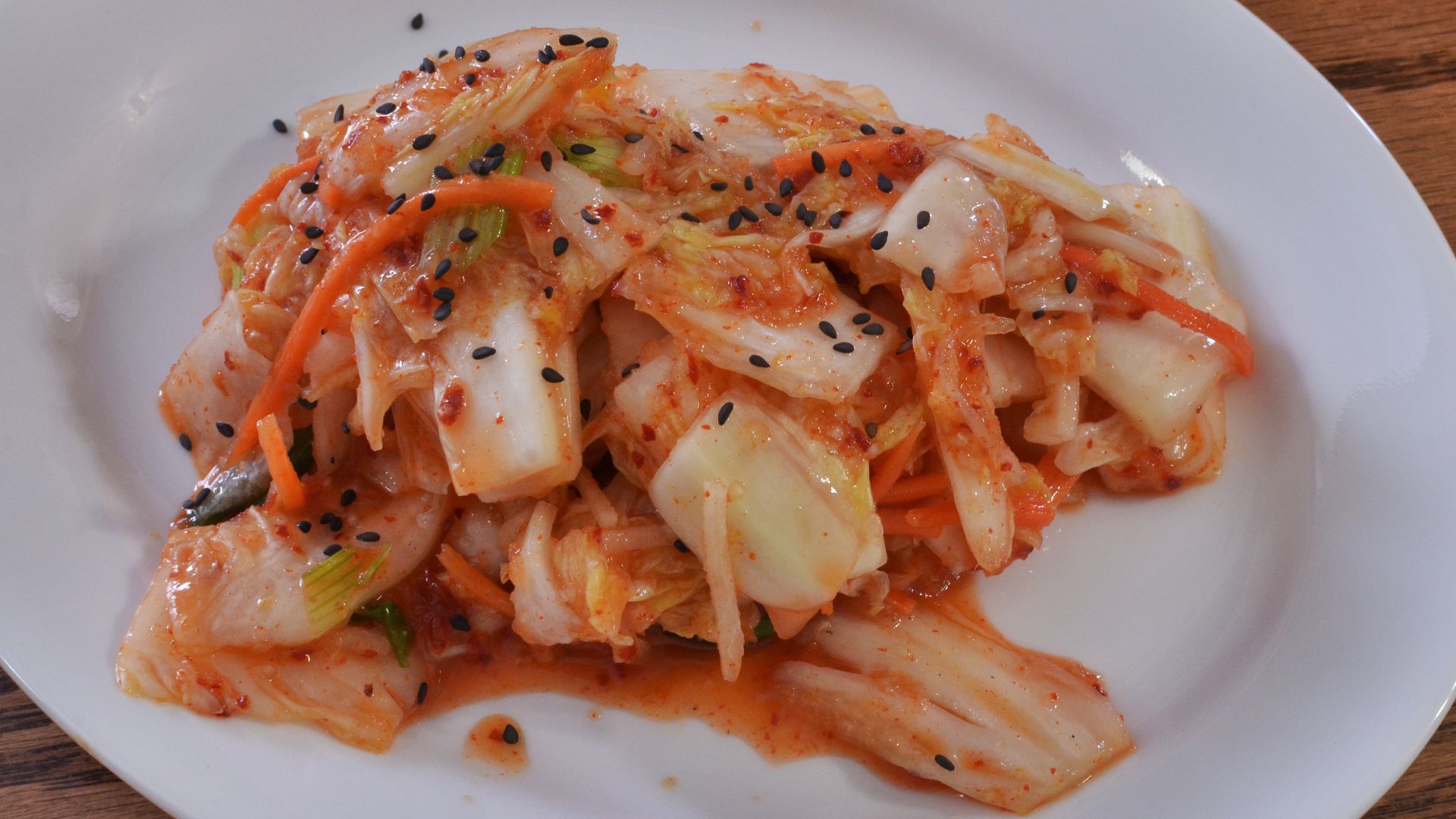 File:Fresh kimchi (8560055699).jpg