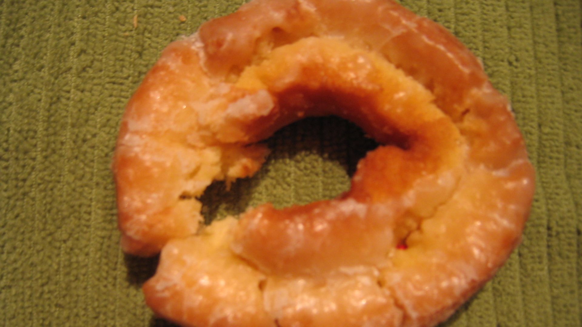 File:Sour cream glazed,2011-11-28.jpg