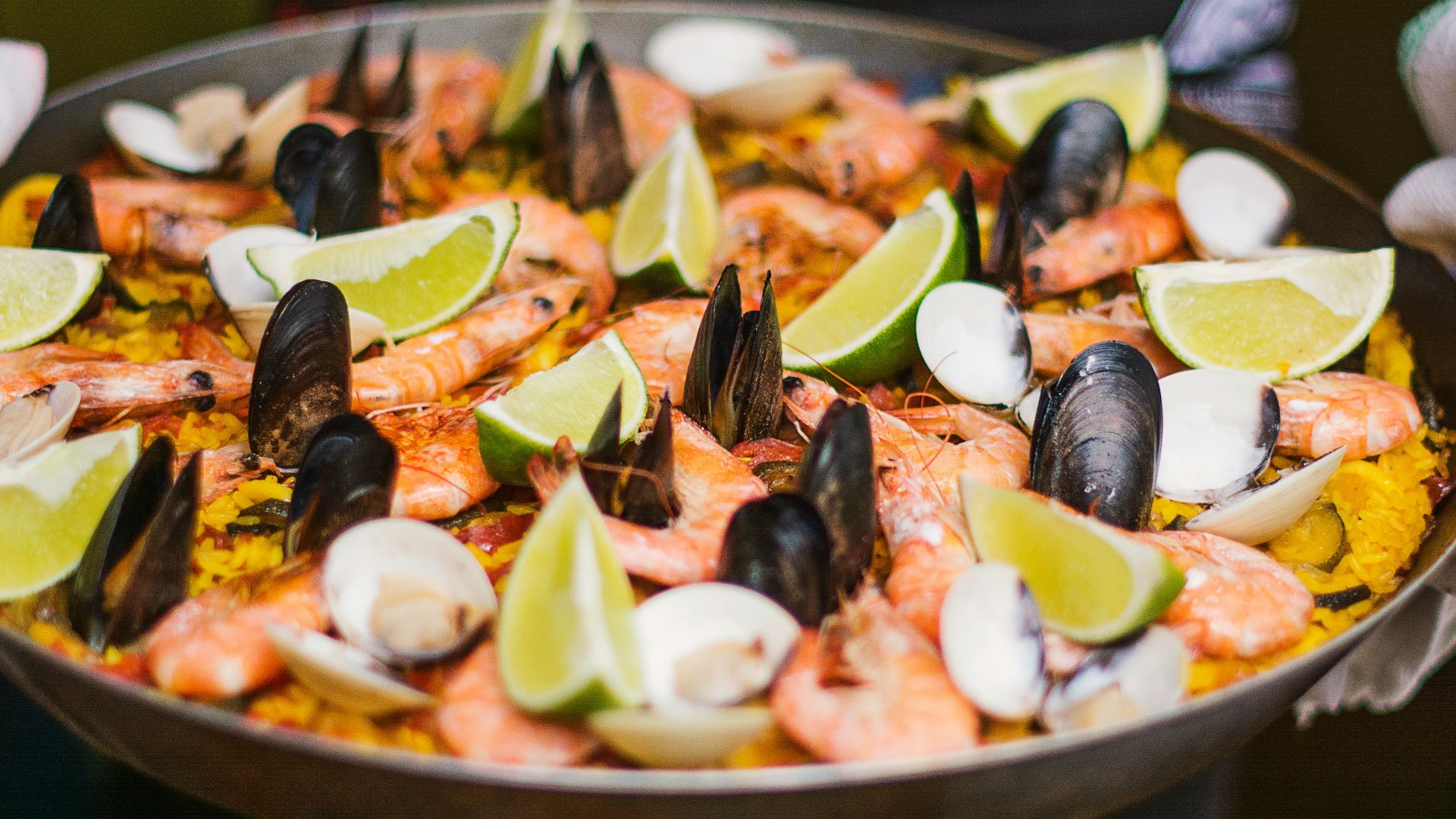 shrimp dish with slice of lemon