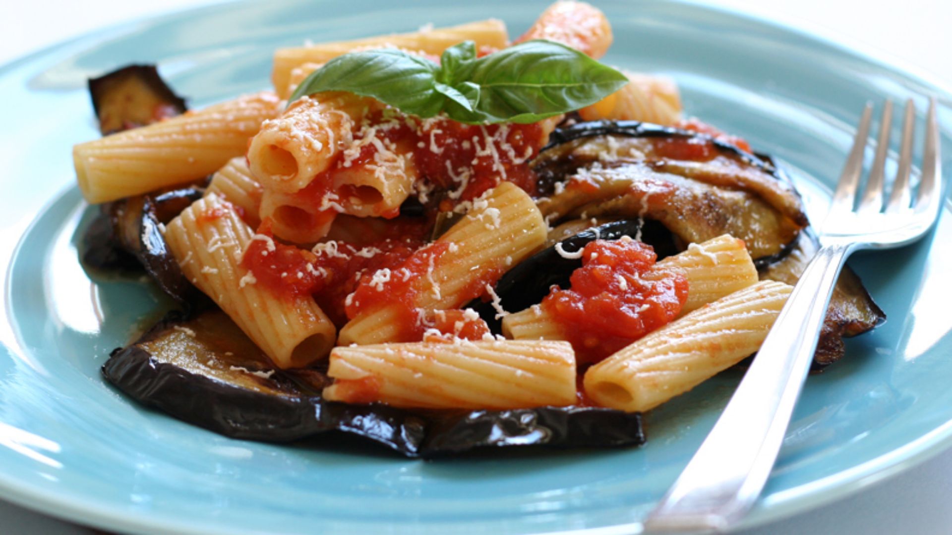 File:Pasta alla Norma (2563876877).jpg