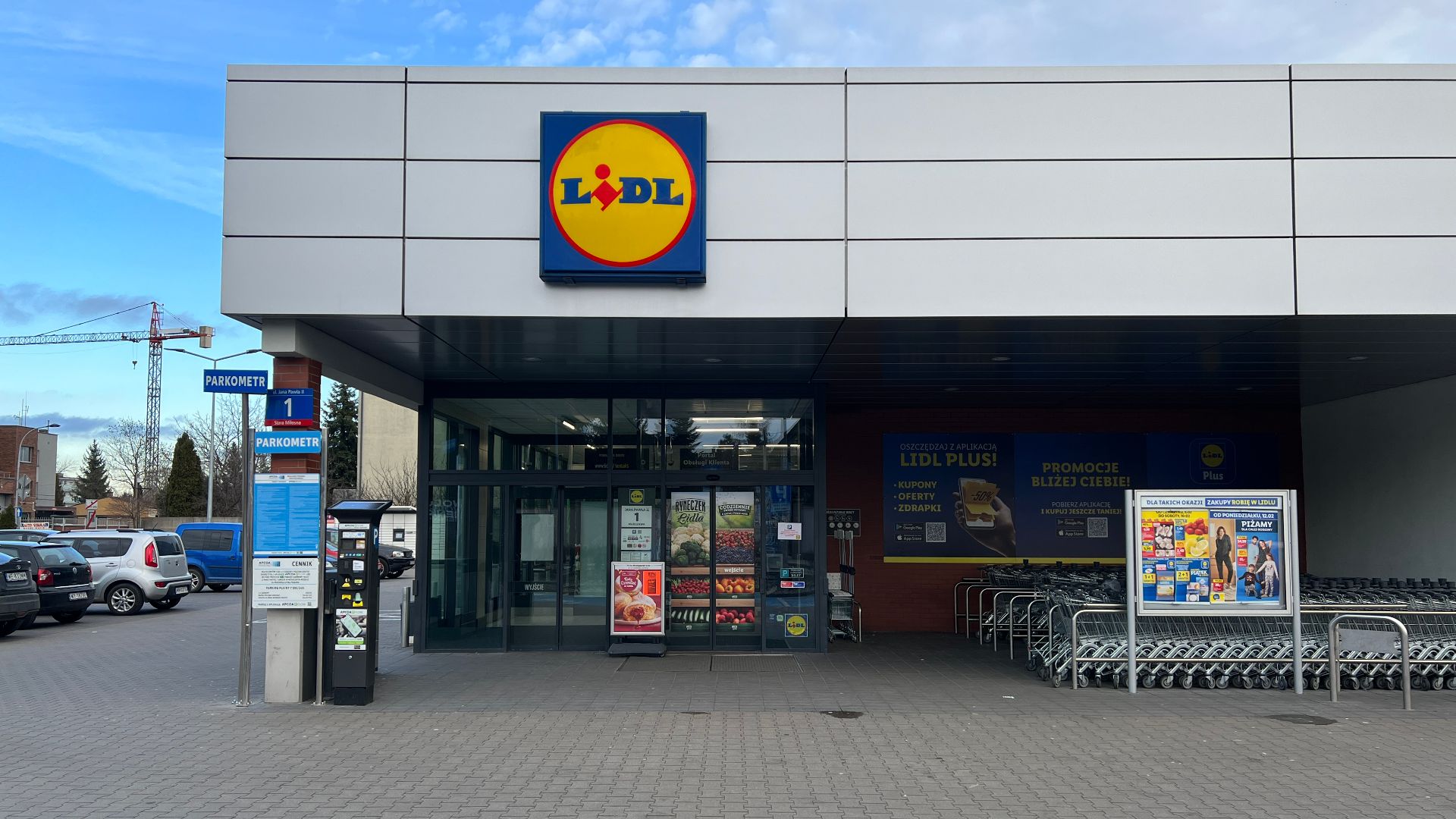 File:Sklep Lidl w Warszawie Wesołej.jpg