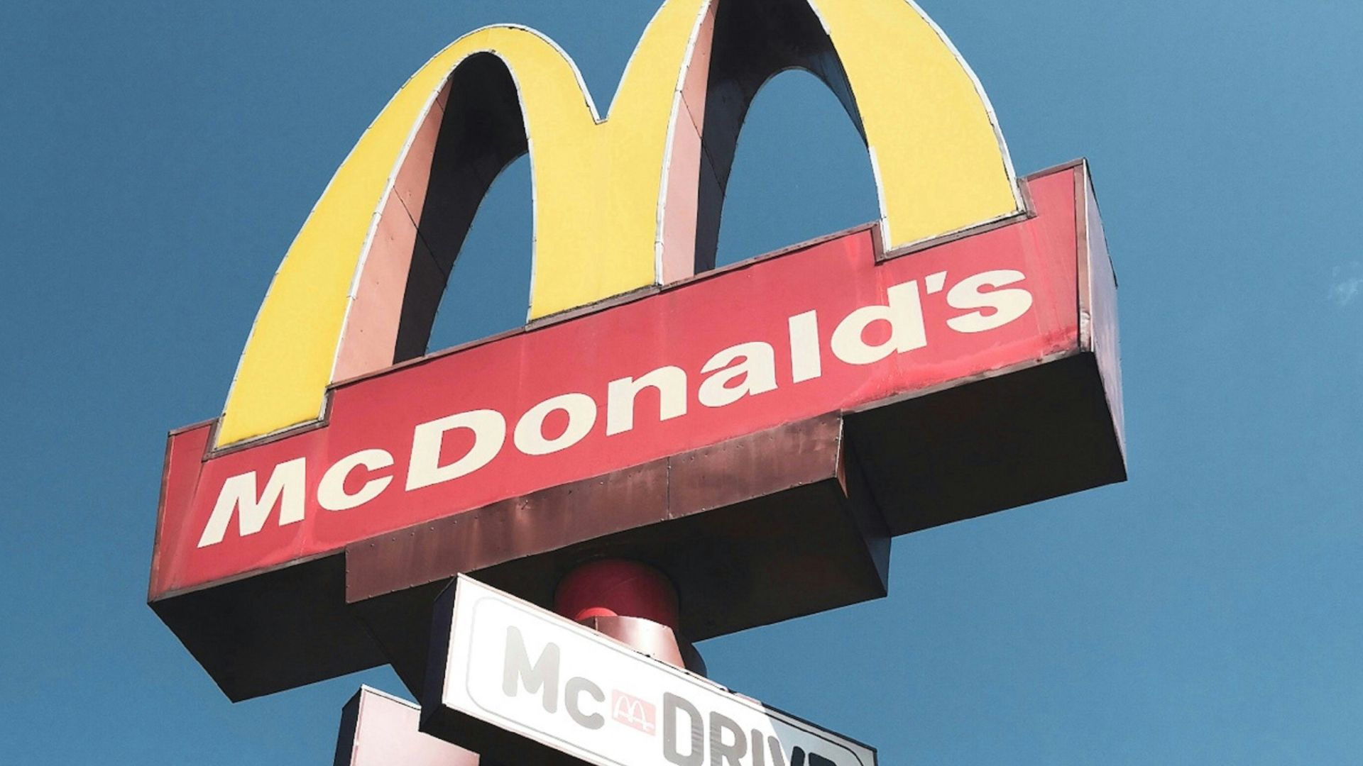 McDonald's sign post