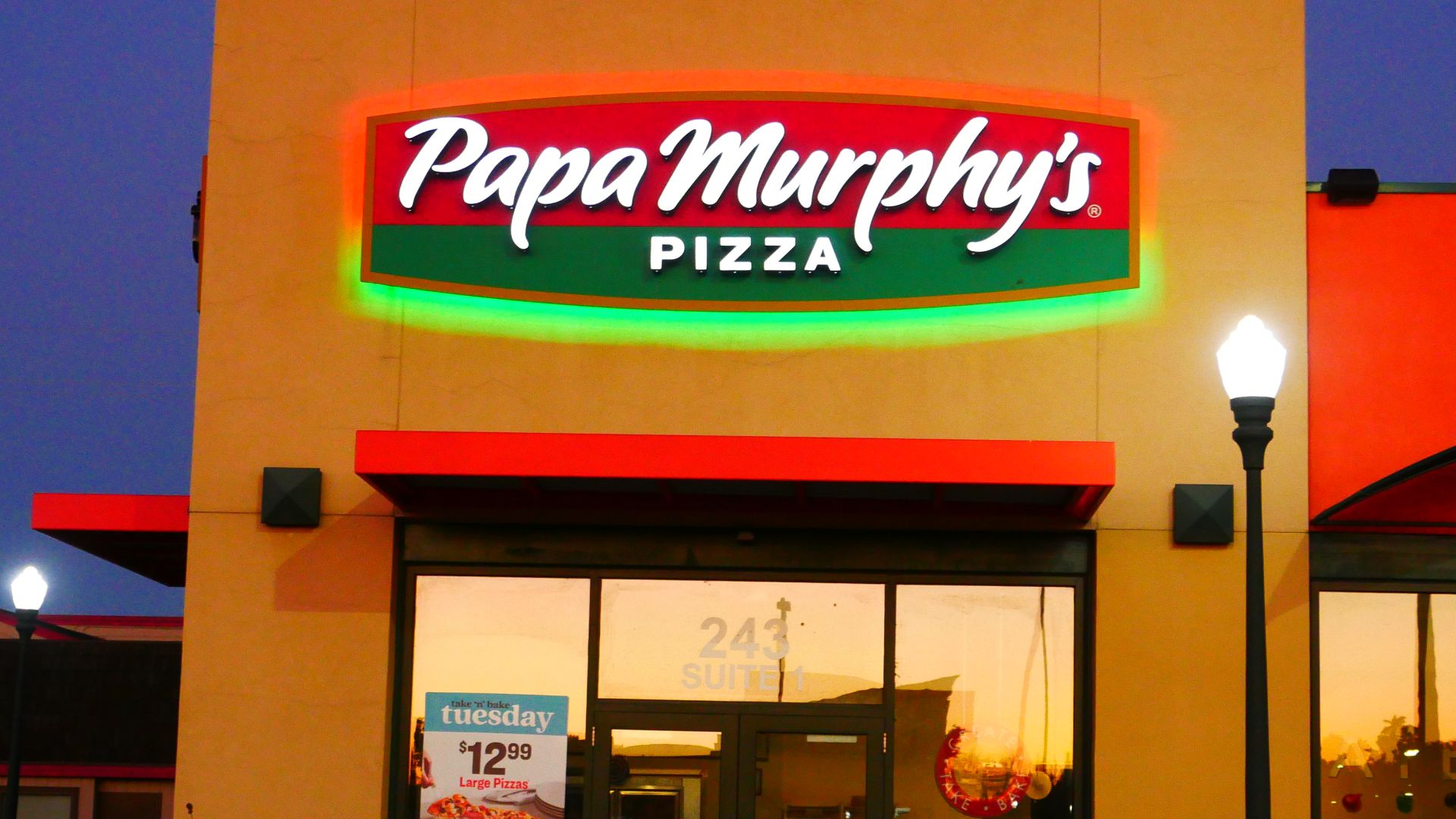File:Papa Murphy's Pizza Store in Ontario, Oregon (54052344254).jpg