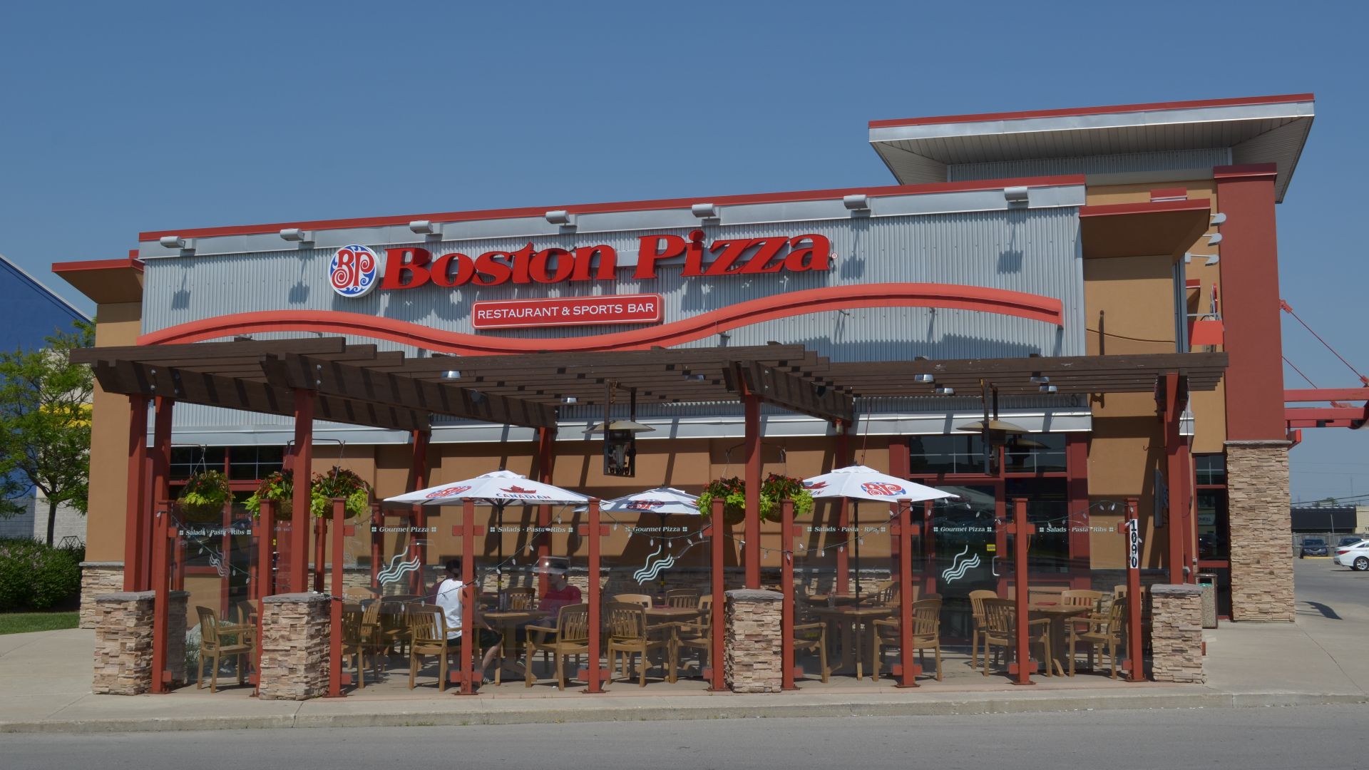 File:BostonPizzaLondon.JPG