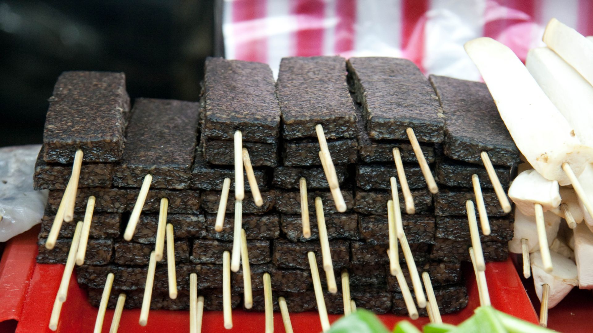 File:Pig's blood cakes.jpg