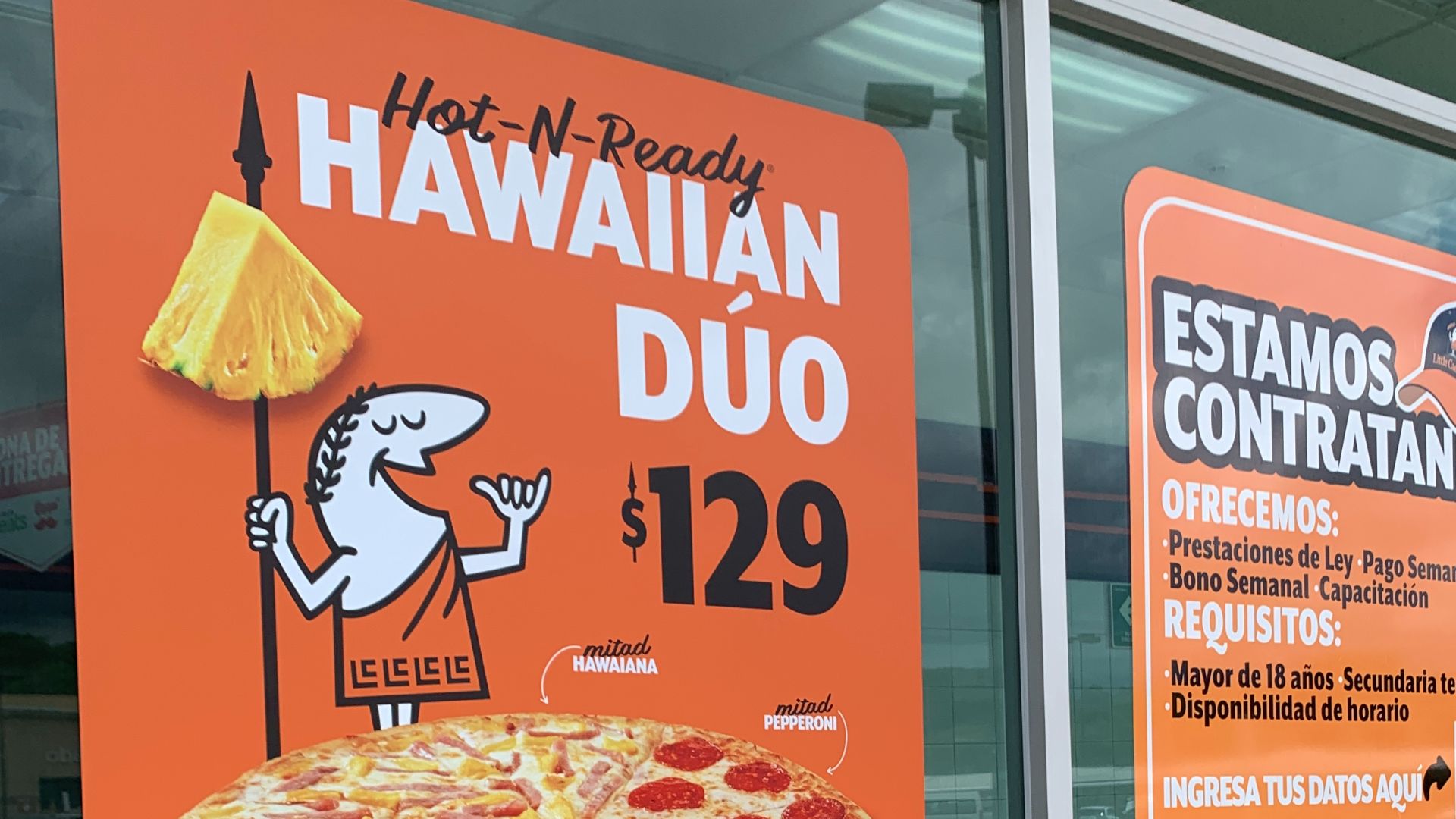 File:Letreros en Little Caesars.jpg