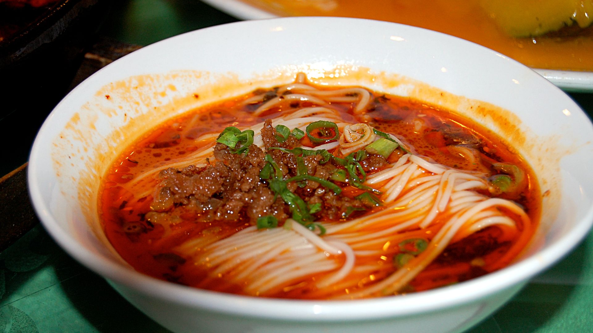 File:Dan-dan noodles, Shanghai.jpg