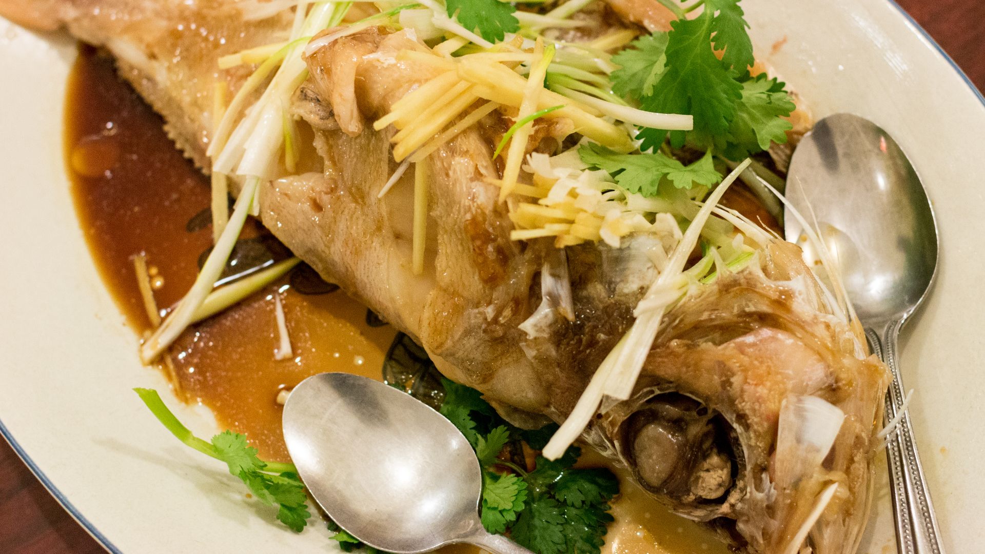 File:Ginger Scallion Red Perch (50-366) (25058329532).jpg