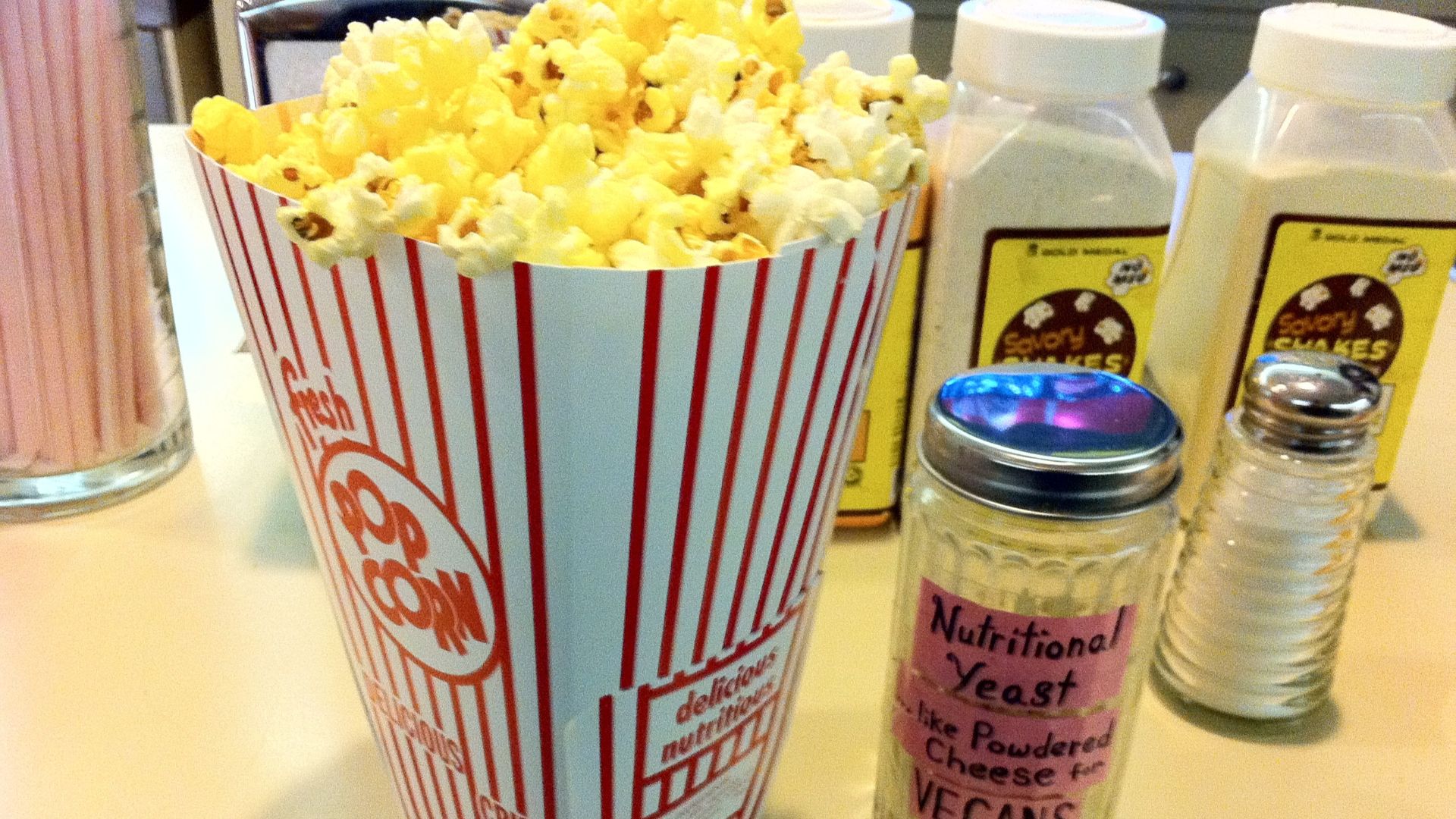 File:Popcorn with Nutritional yeast.jpg