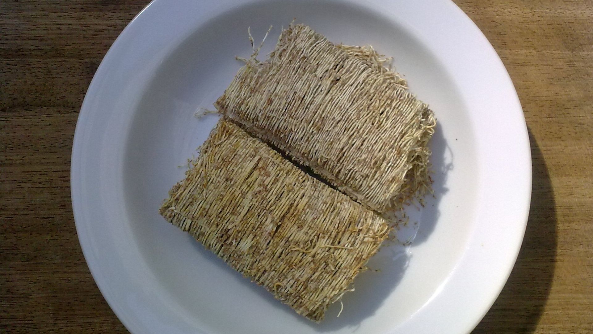 File:Two shredded wheat.jpg