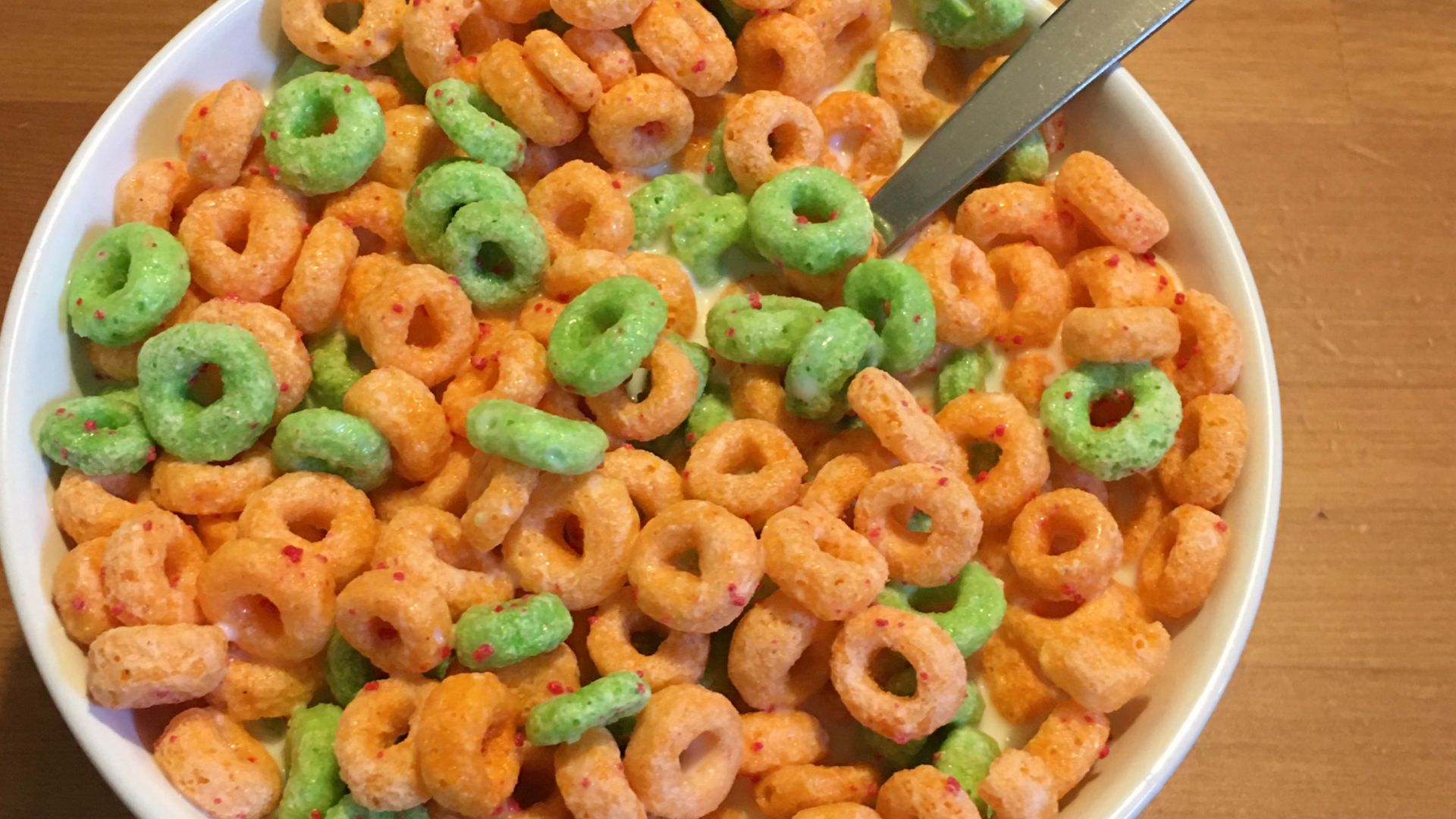 File:Kellogg's Apple Jacks – Sweetened Cereal with Apple & Cinnamon, with milk.jpg