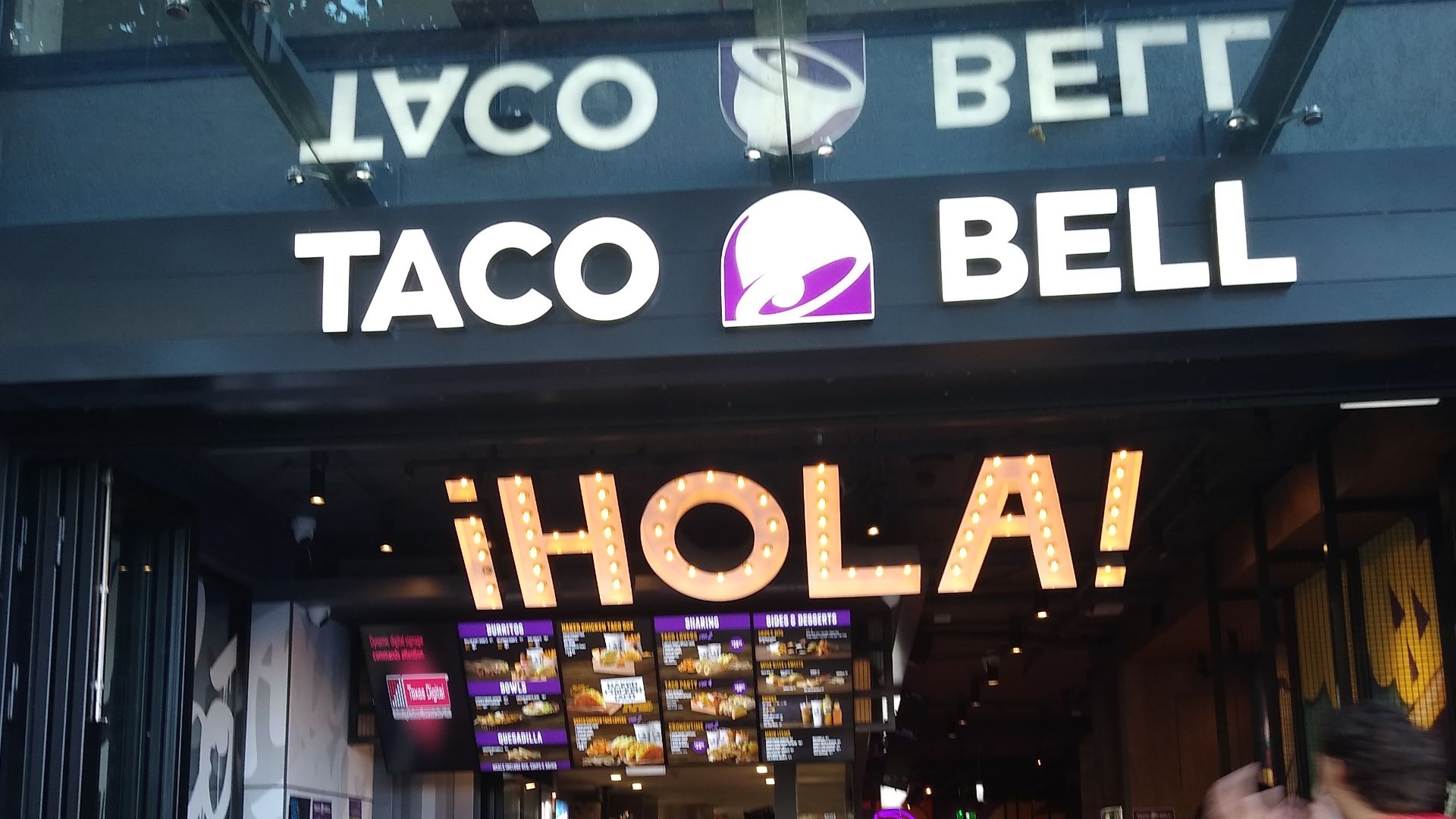 File:Taco bell sydney.jpg