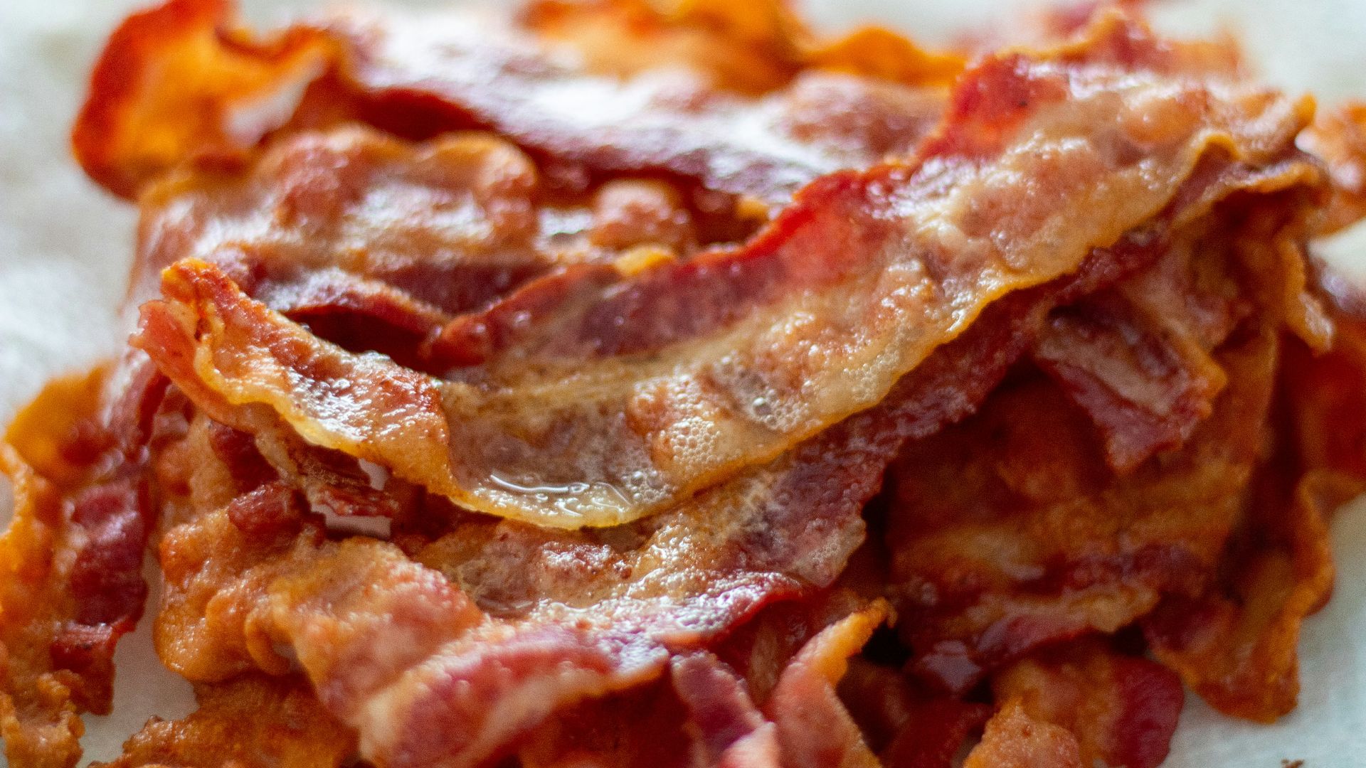 Crispy bacon, ready to eat!