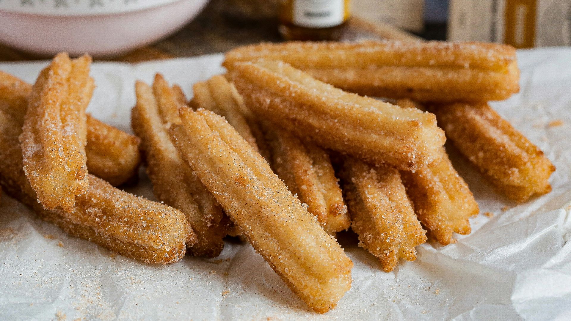 fried fries on white ceramic bowl