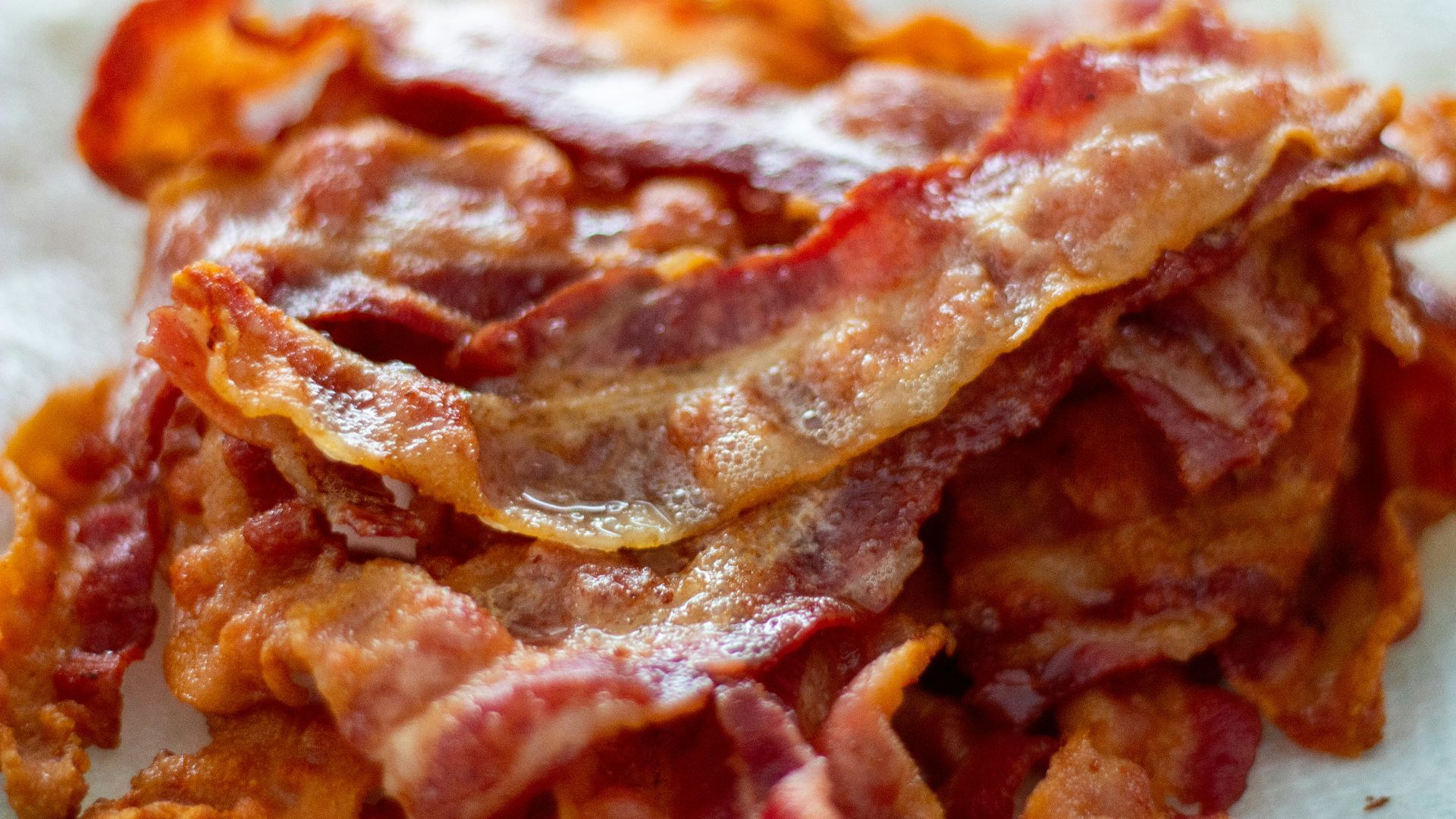Crispy bacon, ready to eat!