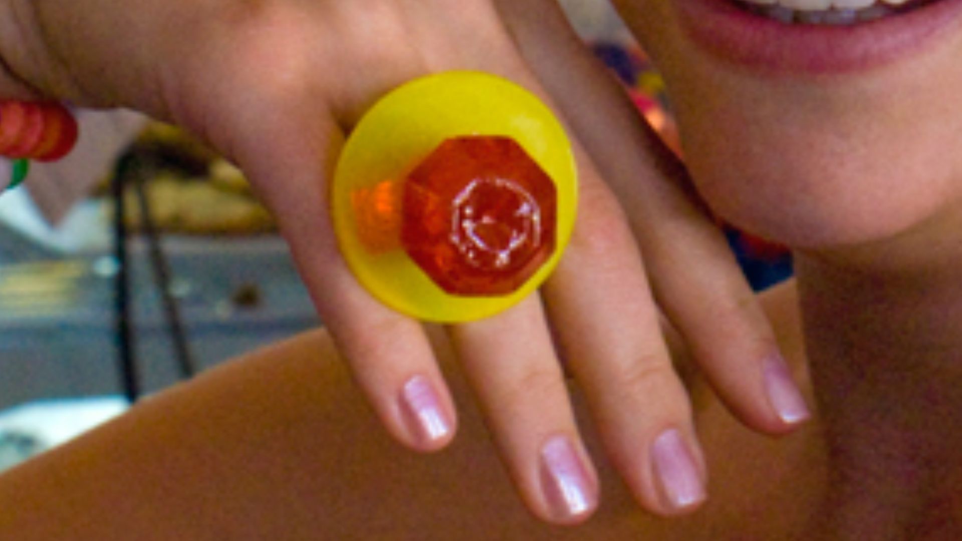 File:Melissa-joan-hart-portrait (cropped1).jpg